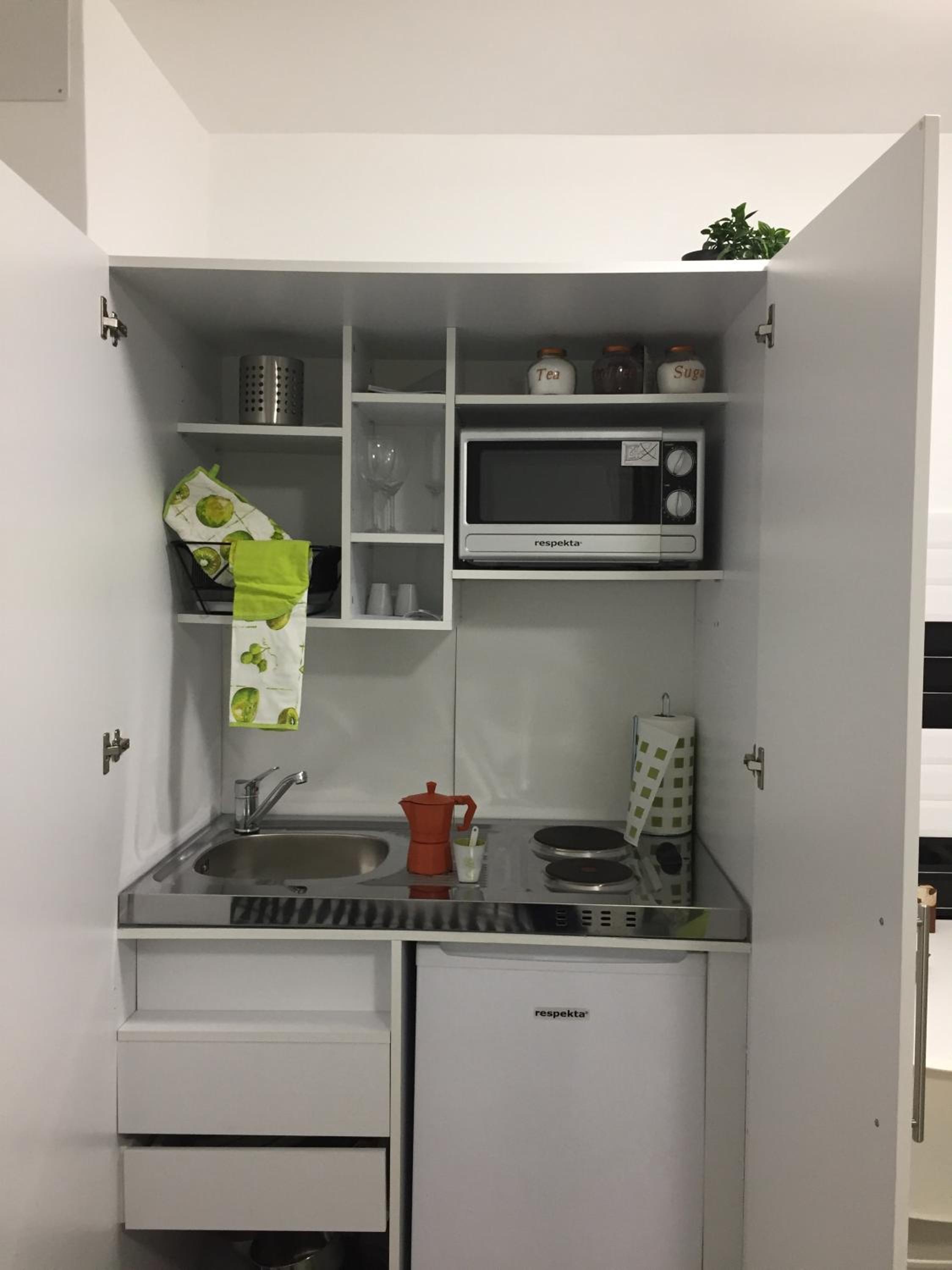 One-Bedroom Apartment - Photo 9