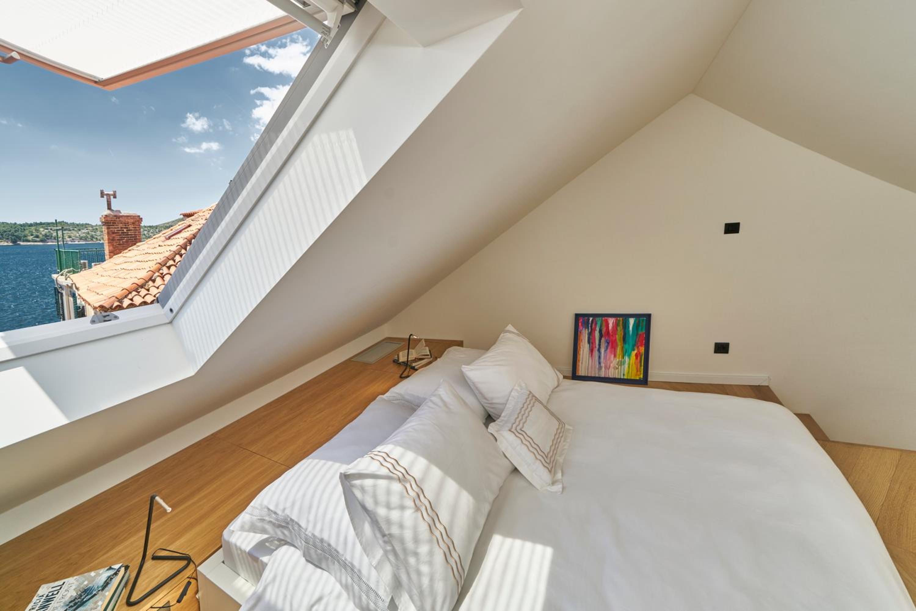 Deluxe Apartment with Terrace - Photo 26