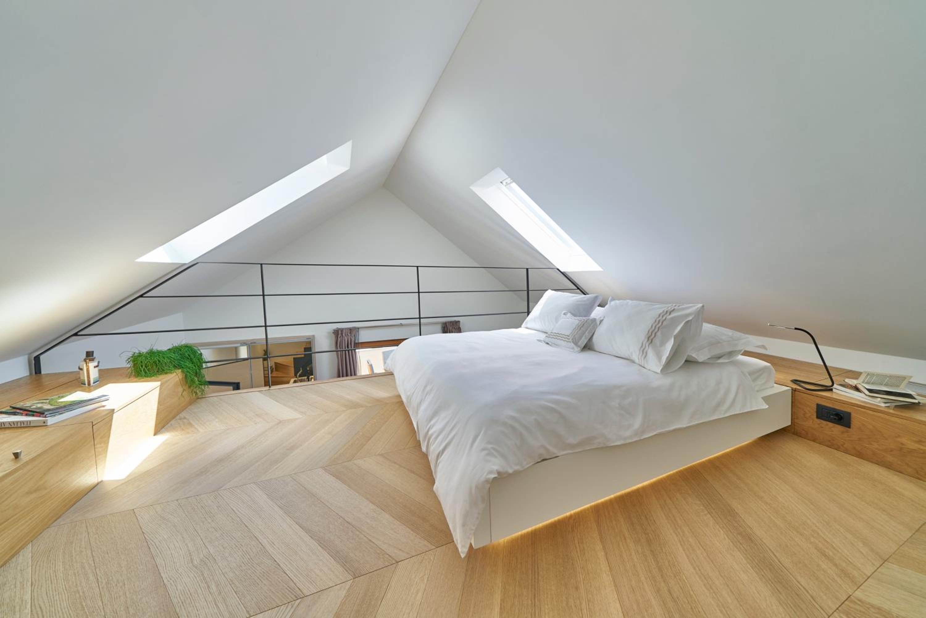 Deluxe Apartment with Terrace - Photo 2