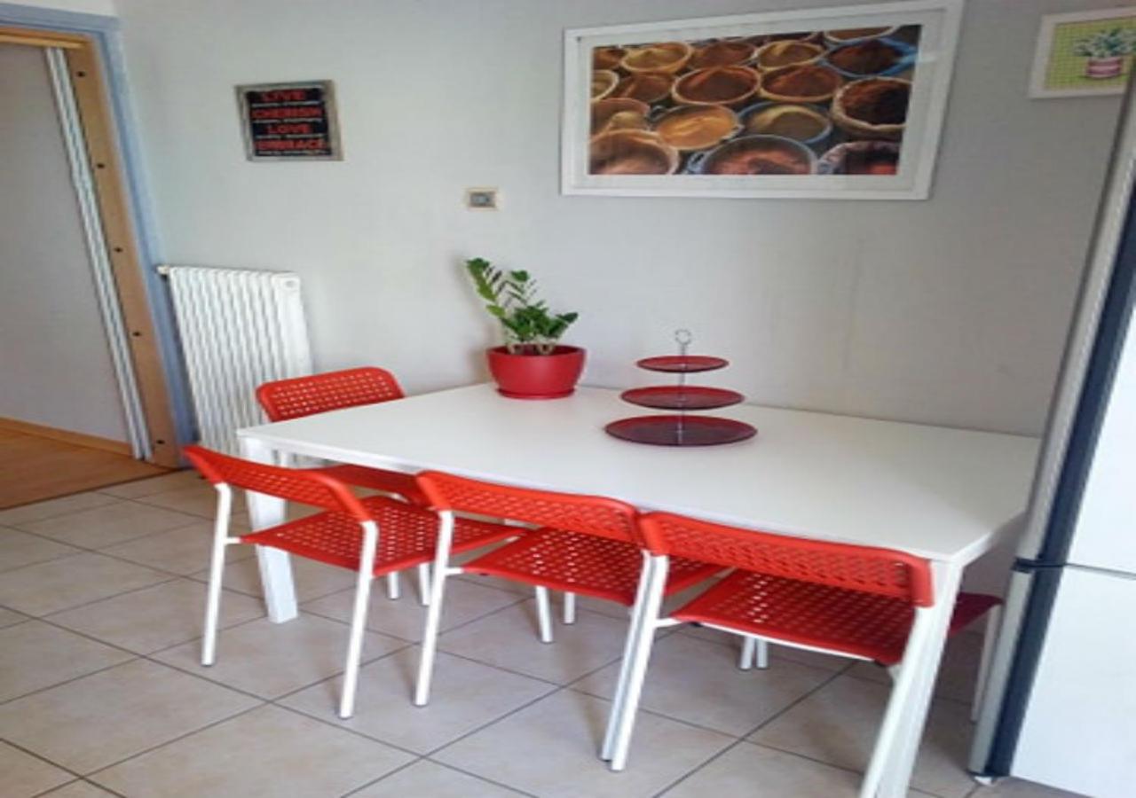 Two-Bedroom Apartment - Photo 13