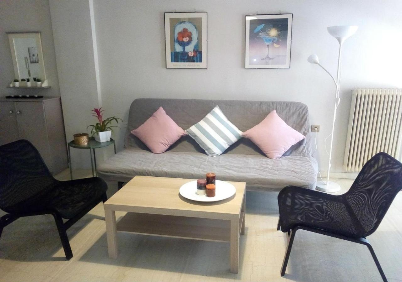 Two-Bedroom Apartment - Photo 3
