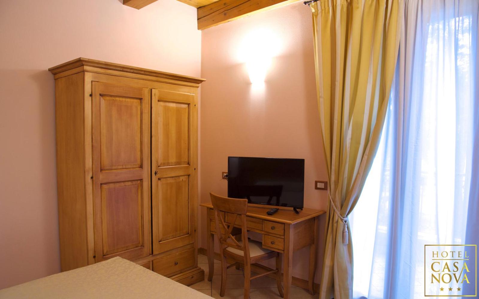 Comfort Room with French Bed - Photo 7