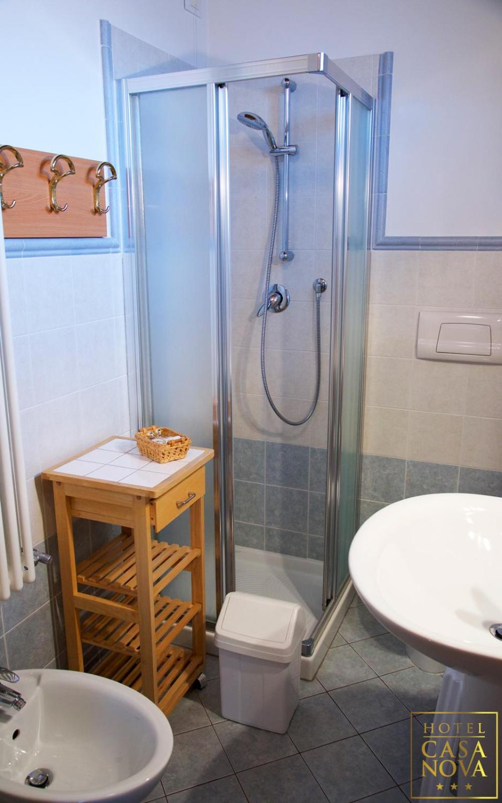 Comfort Room with French Bed - Photo 3