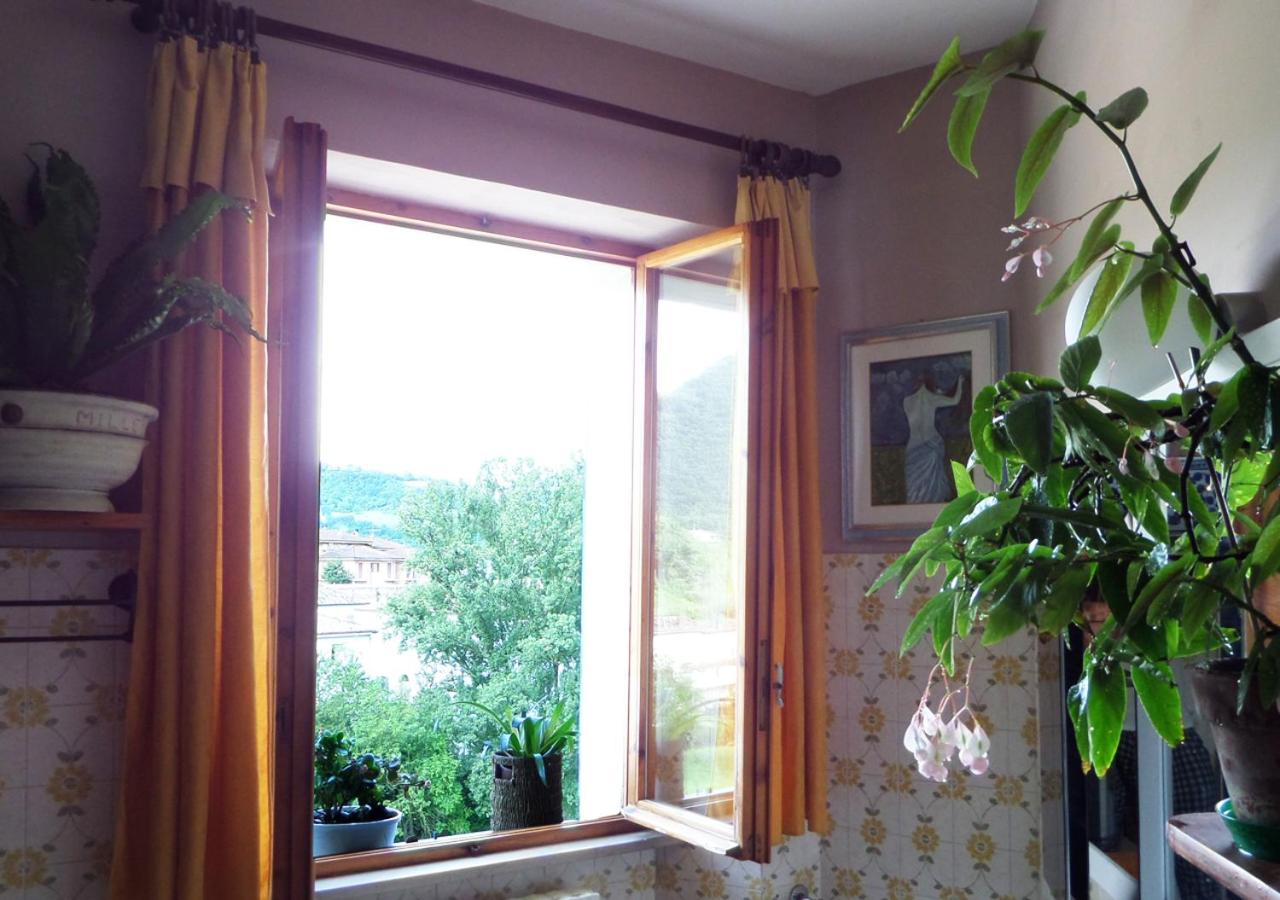 Double Room with Private Bathroom - Photo 7
