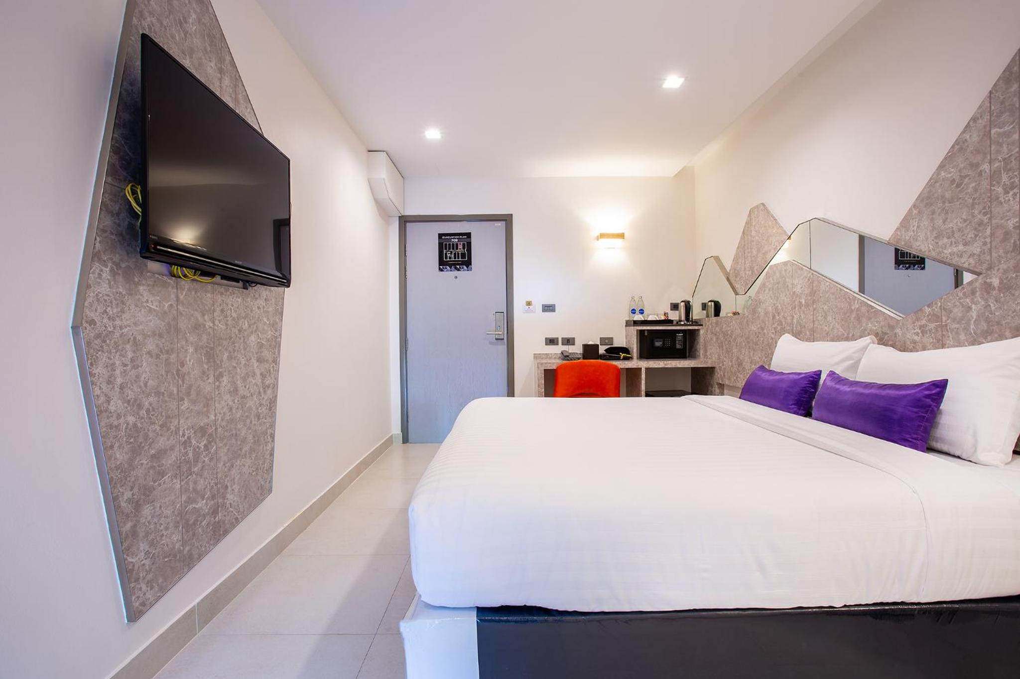 Superior King Room photo 2