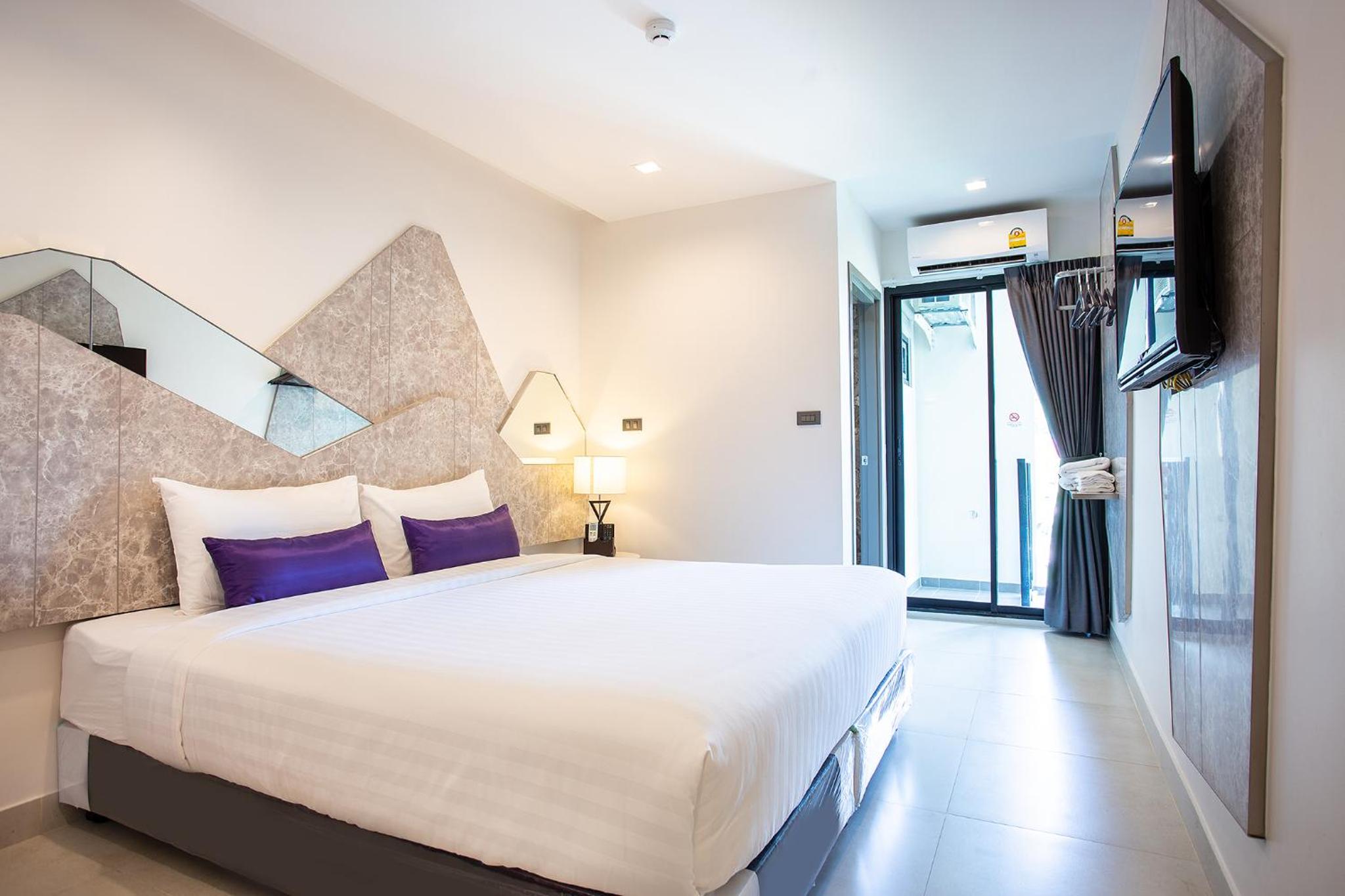 Superior King Room
