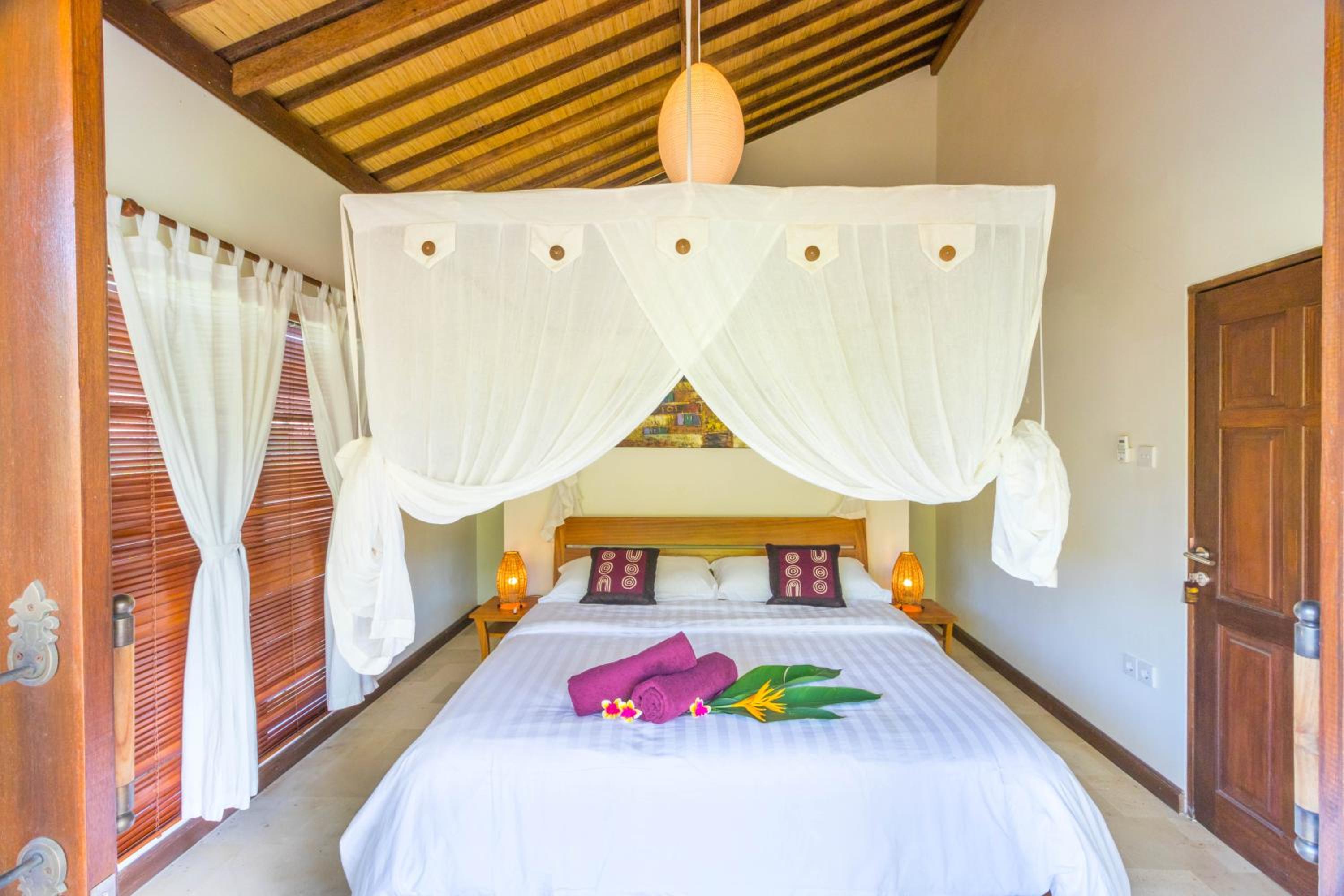 Three-Bedroom Villa photo 1