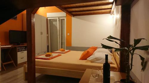 Apartment - Split Level