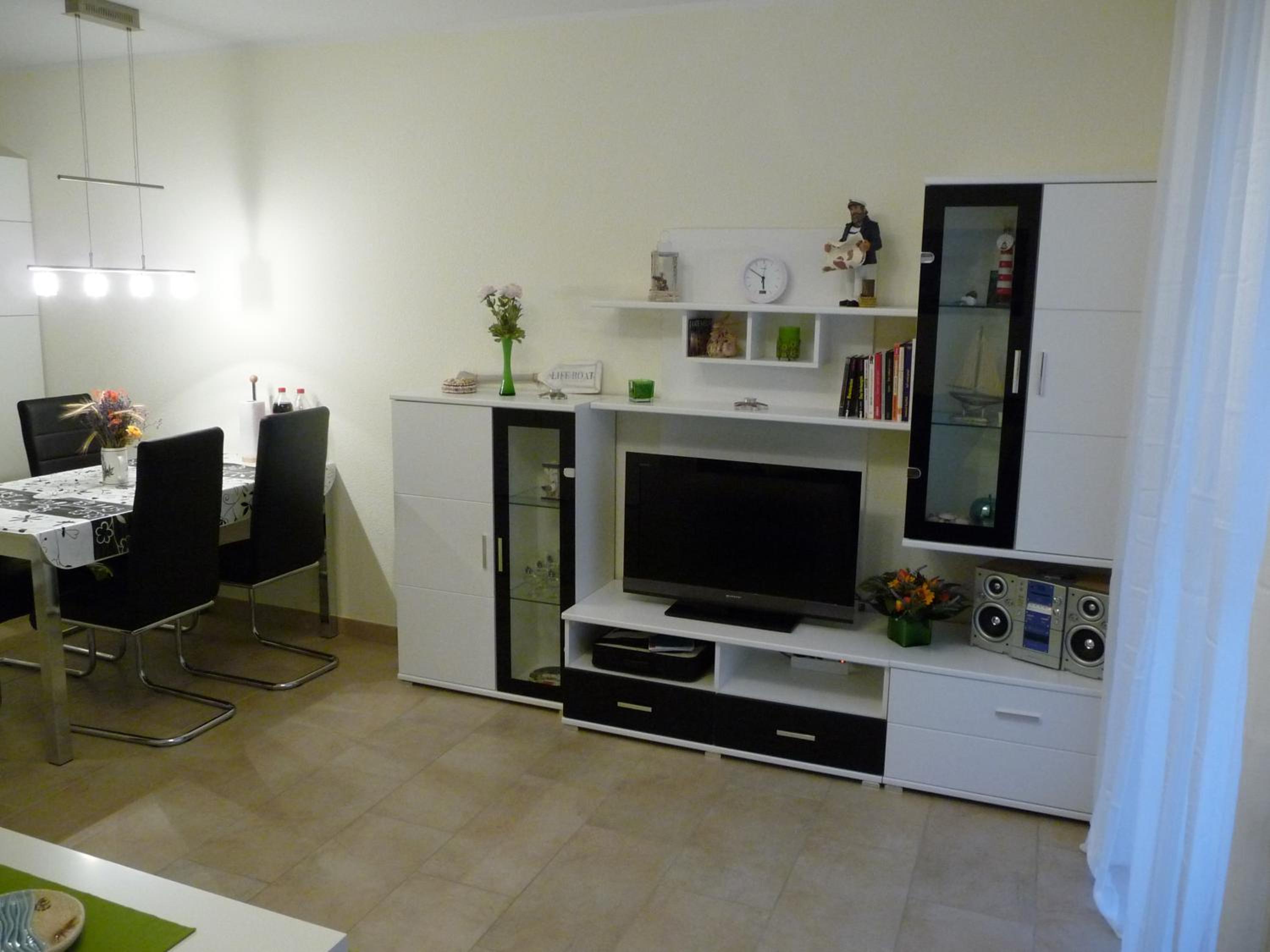 One-Bedroom Apartment photo 3