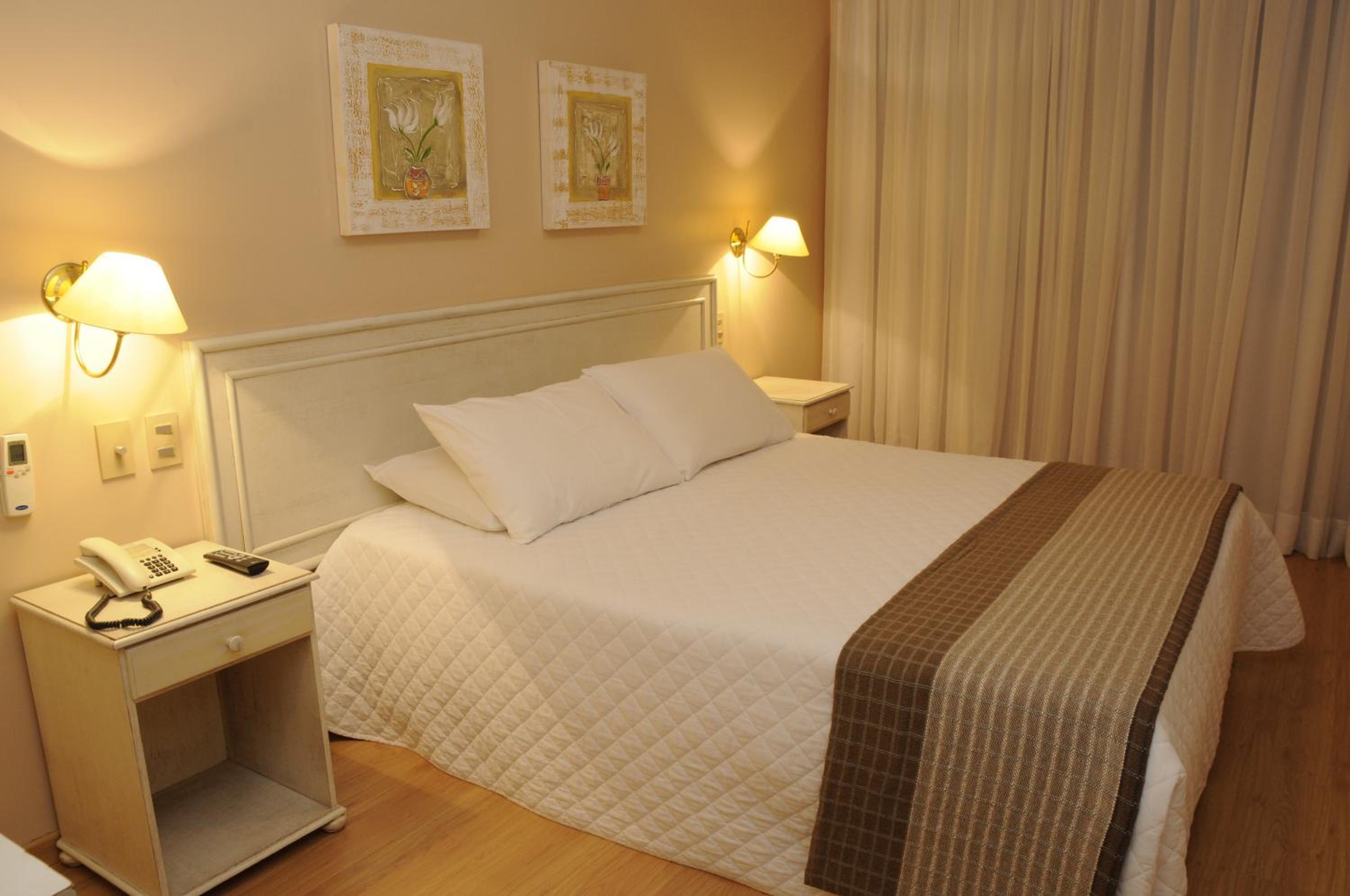 Deluxe Double or Twin Room photo 1