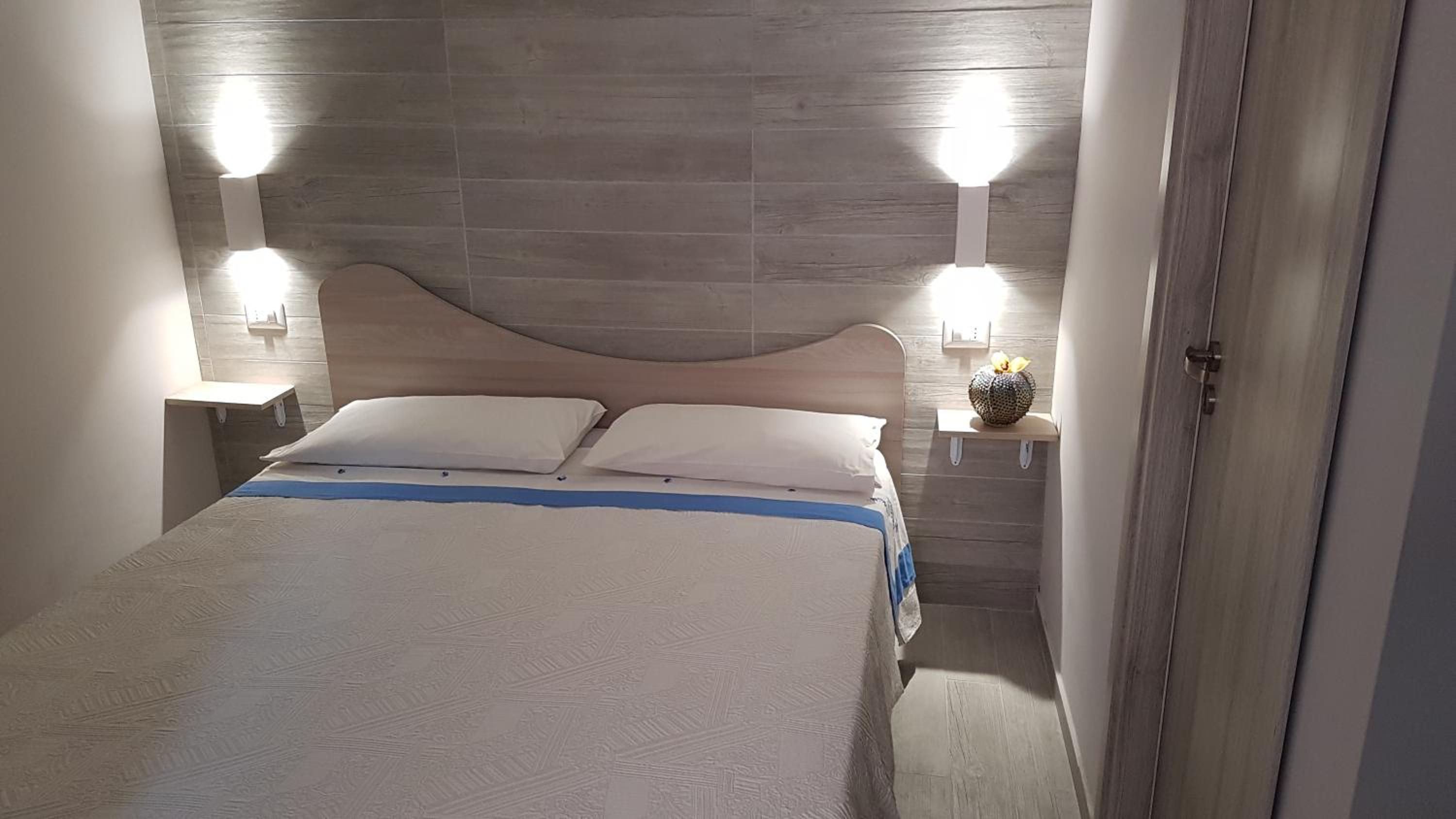 One-Bedroom House - Photo 3