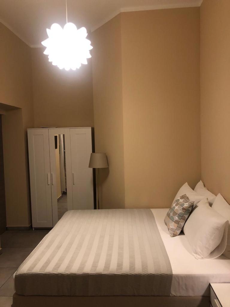 Deluxe Double Room with Shower