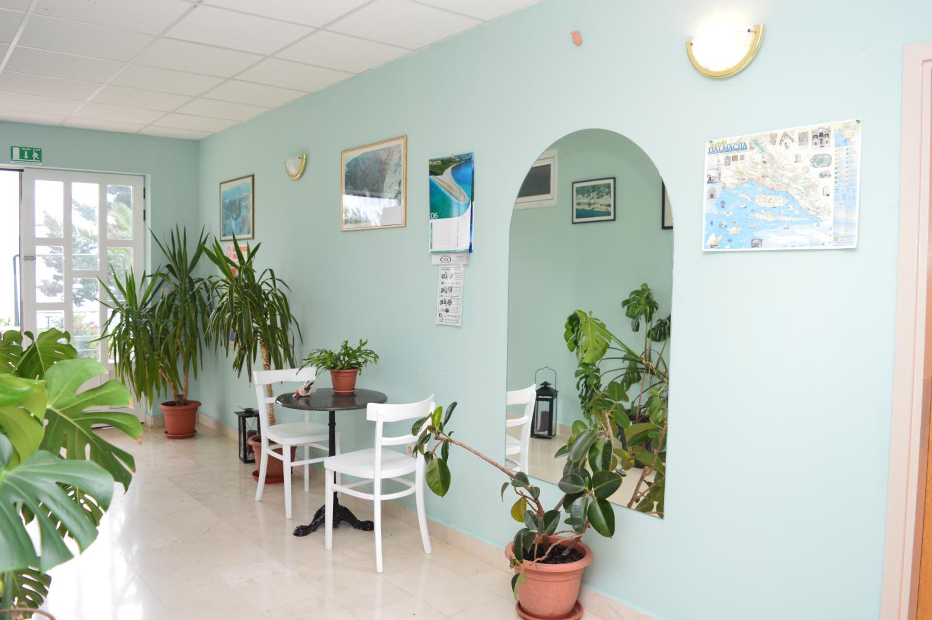 Apartment with Sea View - Photo 18