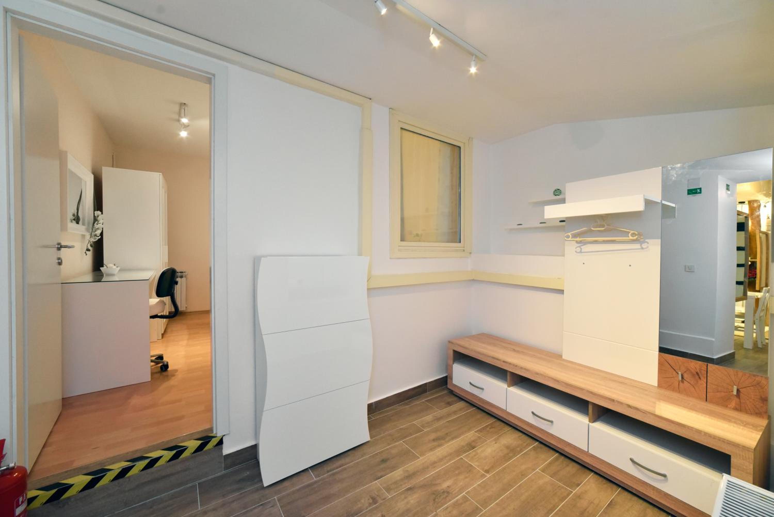 Two-Bedroom Apartment - Photo 11
