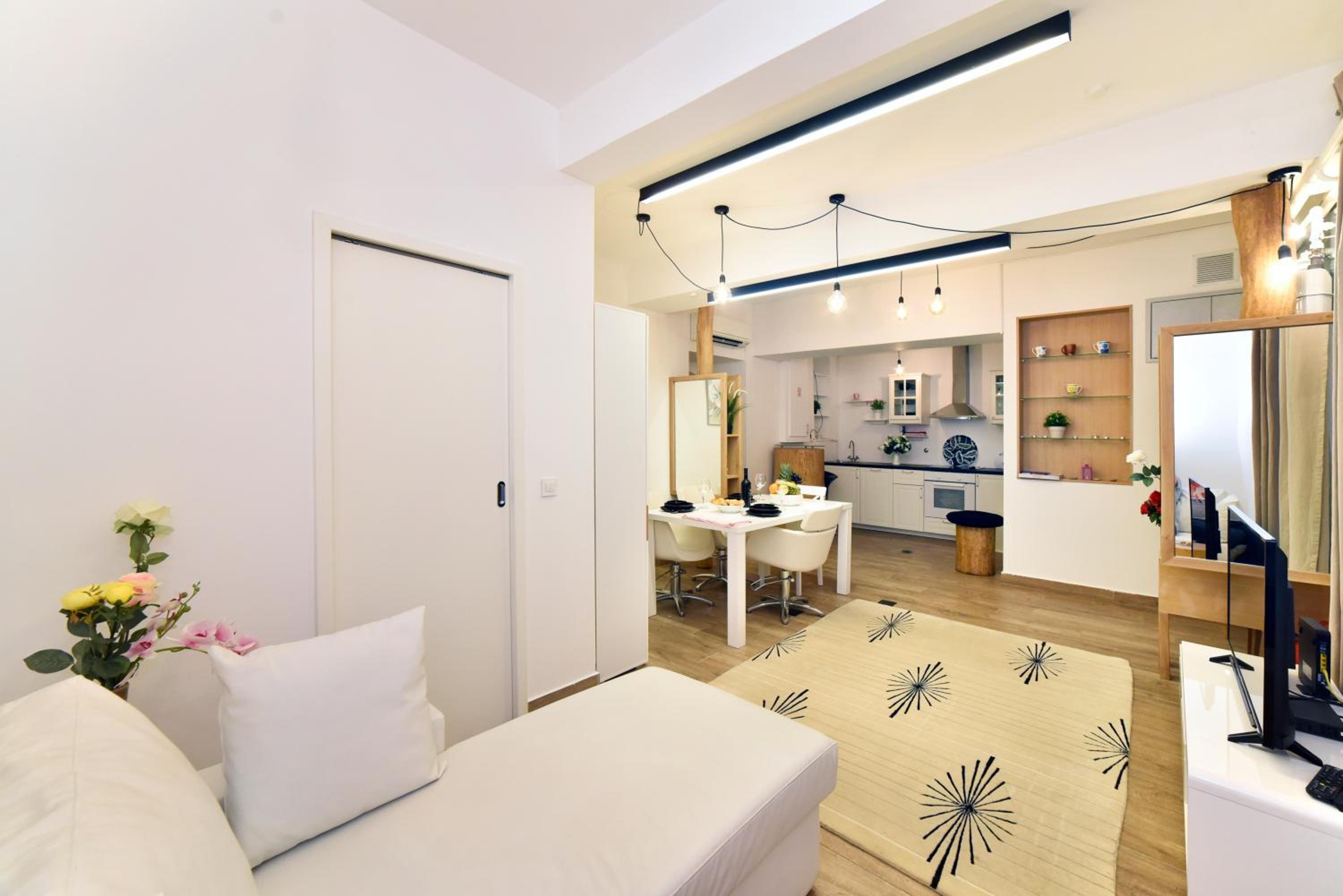 Two-Bedroom Apartment - Photo 29