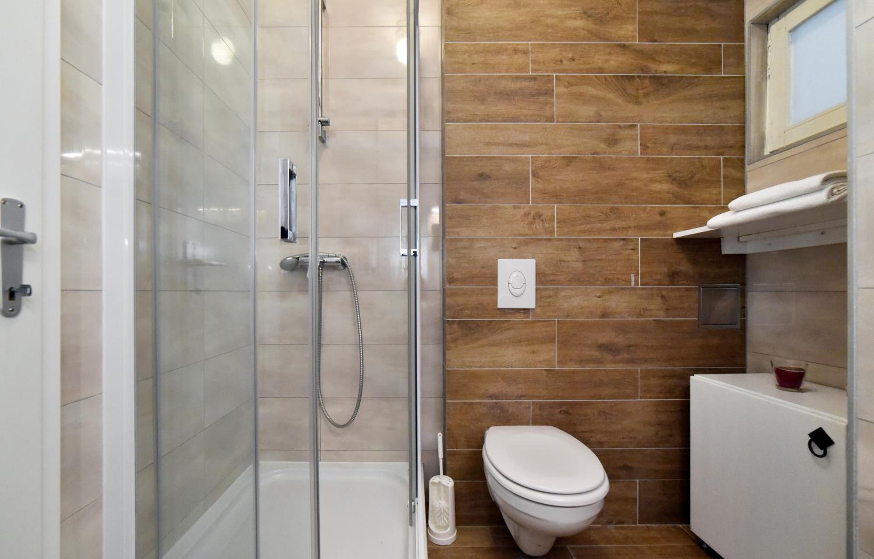 Two-Bedroom Apartment - Photo 3