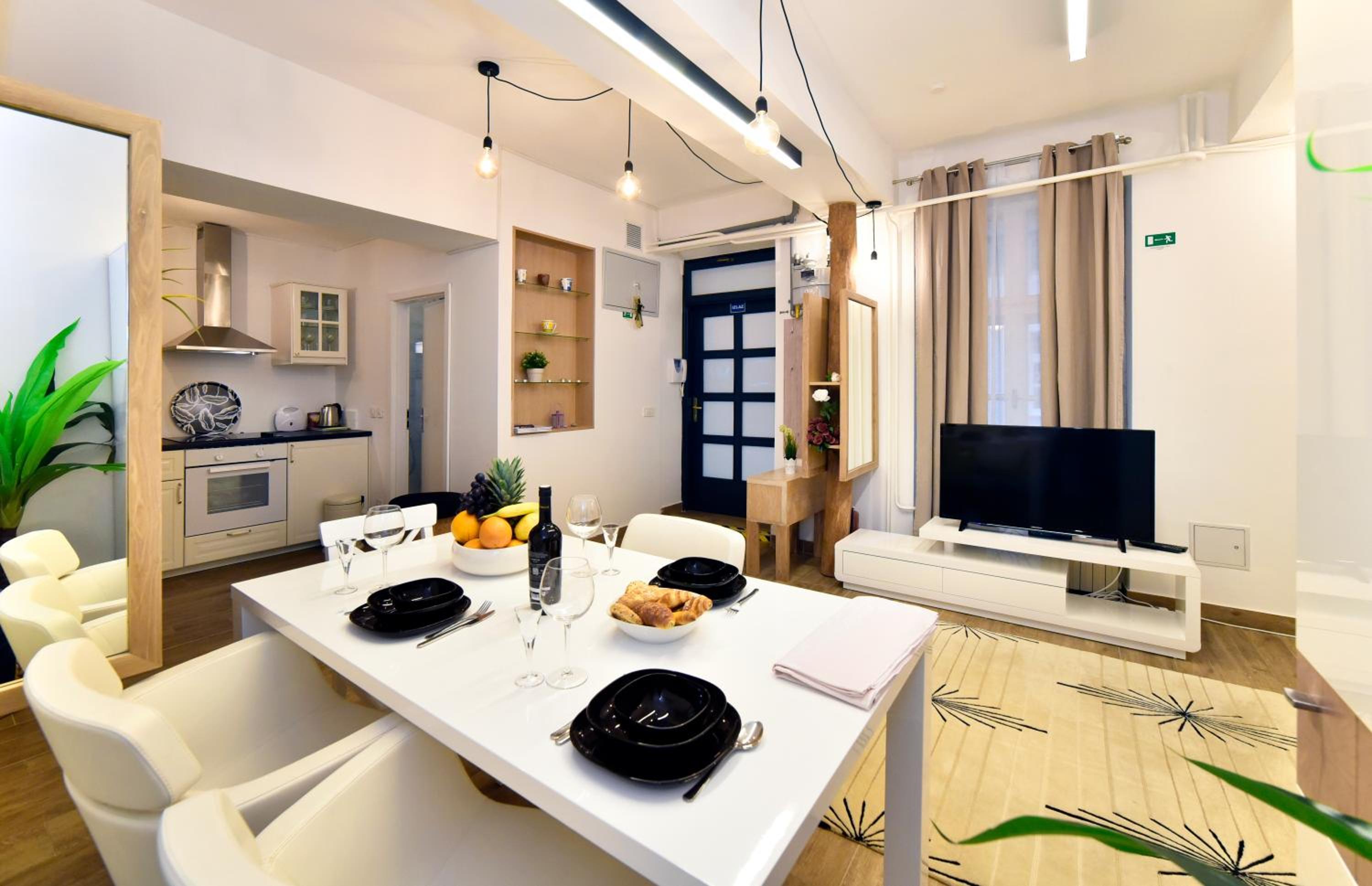 Two-Bedroom Apartment - Photo 14