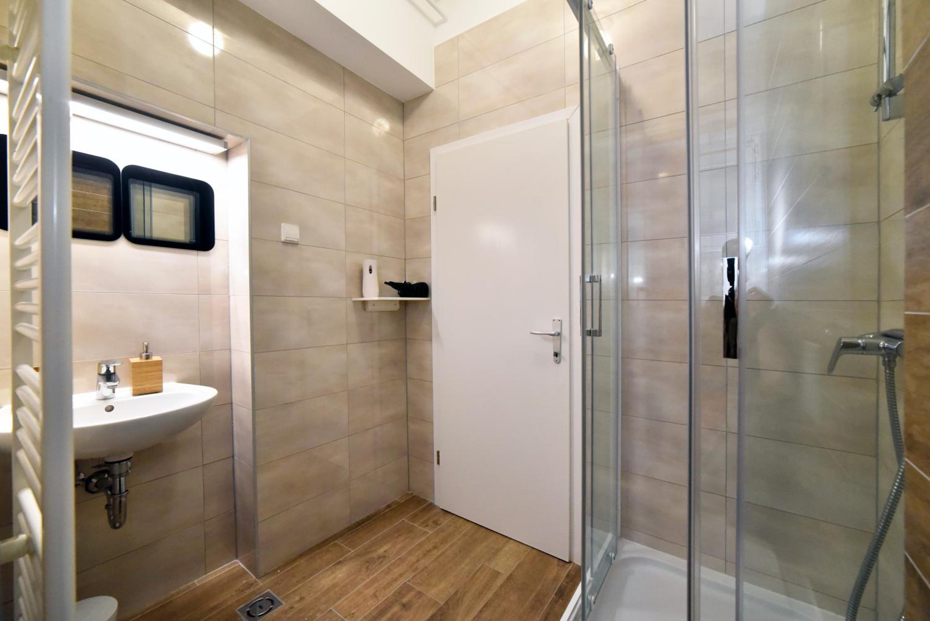 Two-Bedroom Apartment - Photo 15
