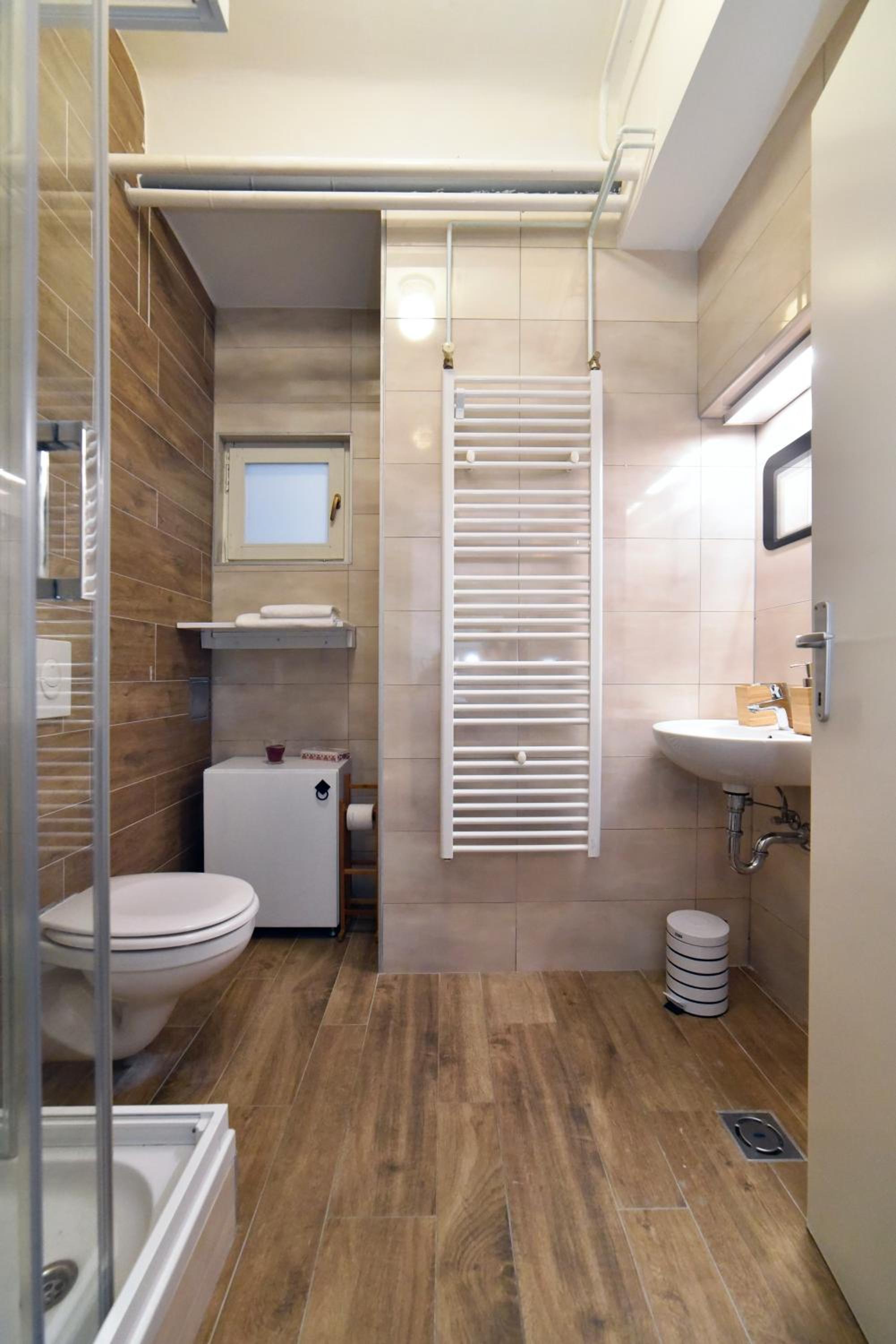 Two-Bedroom Apartment - Photo 20