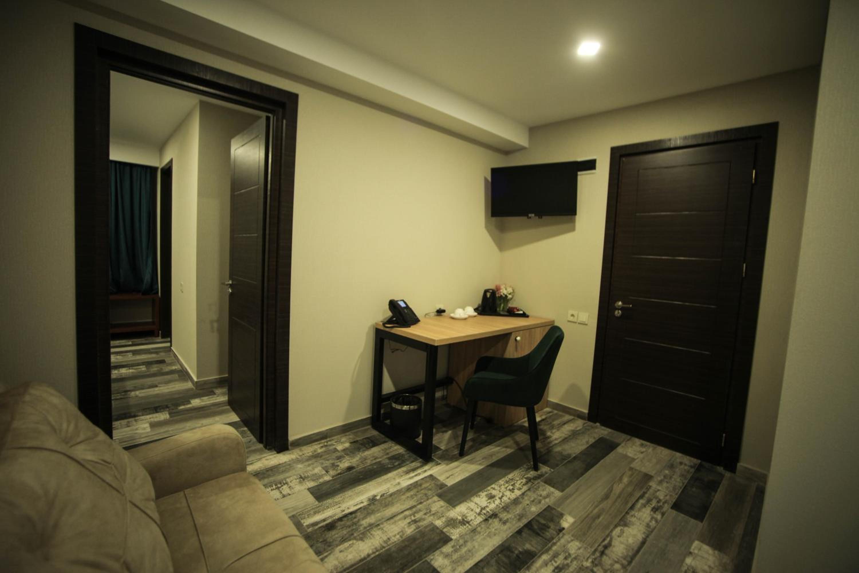 Family Room with Balcony - Photo 31