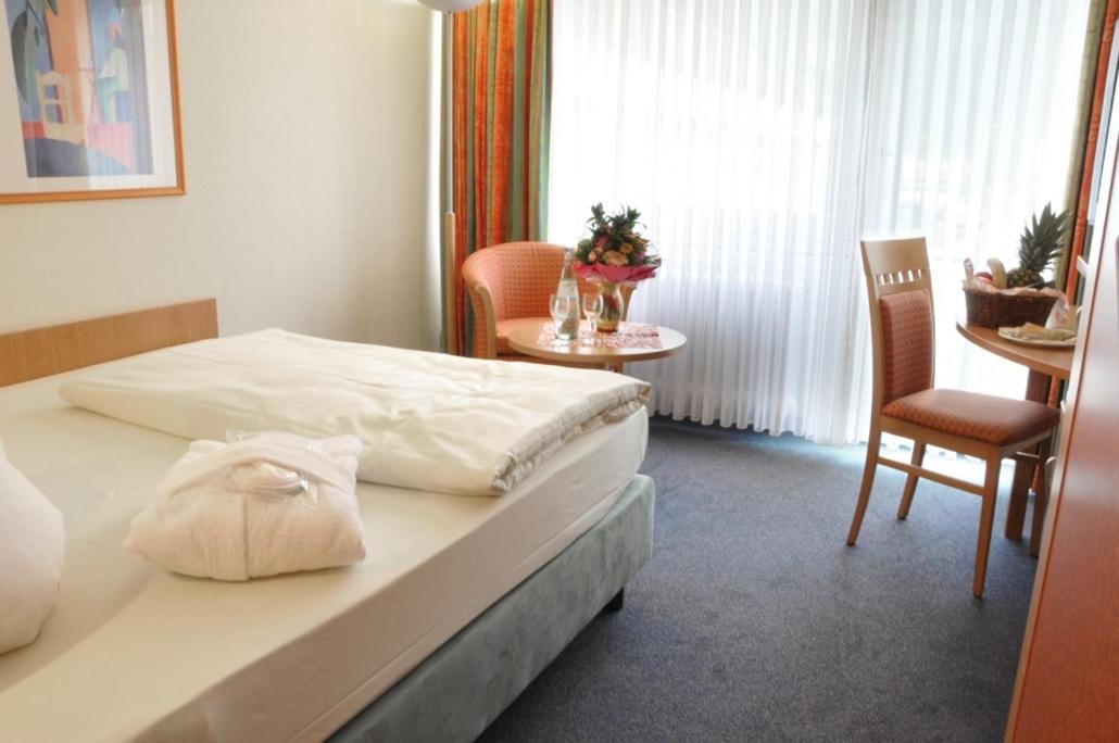 Single Room photo 2