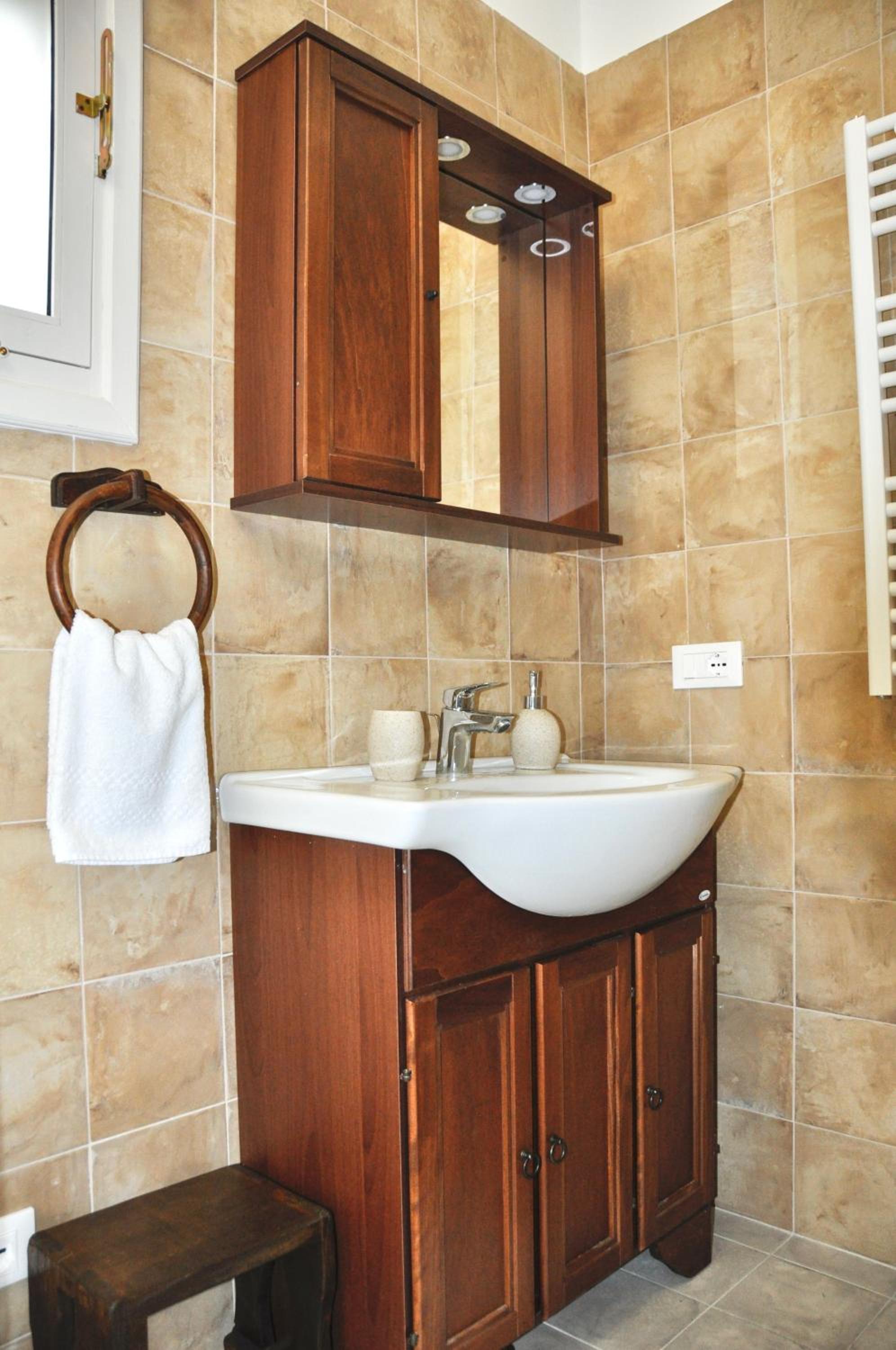 Double Room with Private Bathroom photo 3