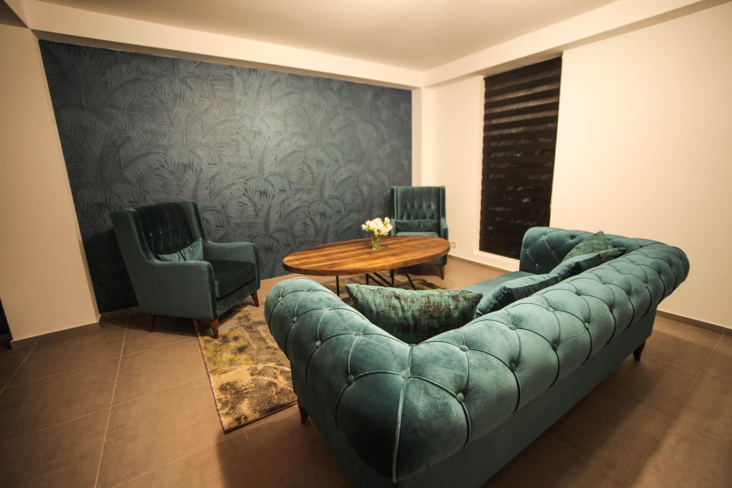 Double Room with Balcony - Photo 34
