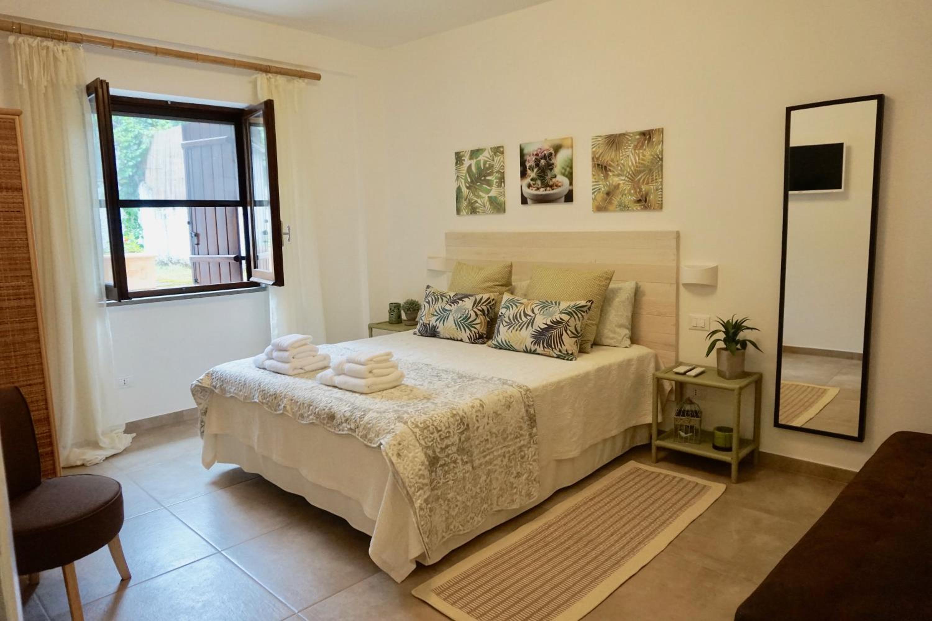 Three-Bedroom House photo 1