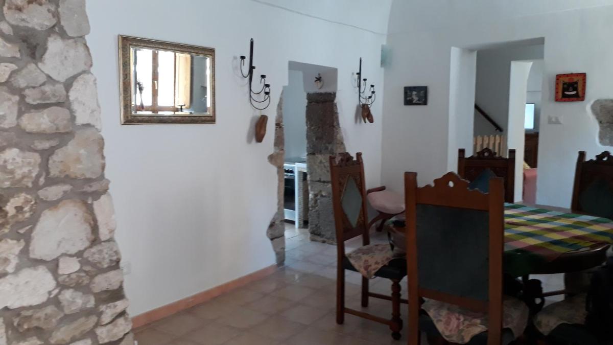 Four-Bedroom House photo 3