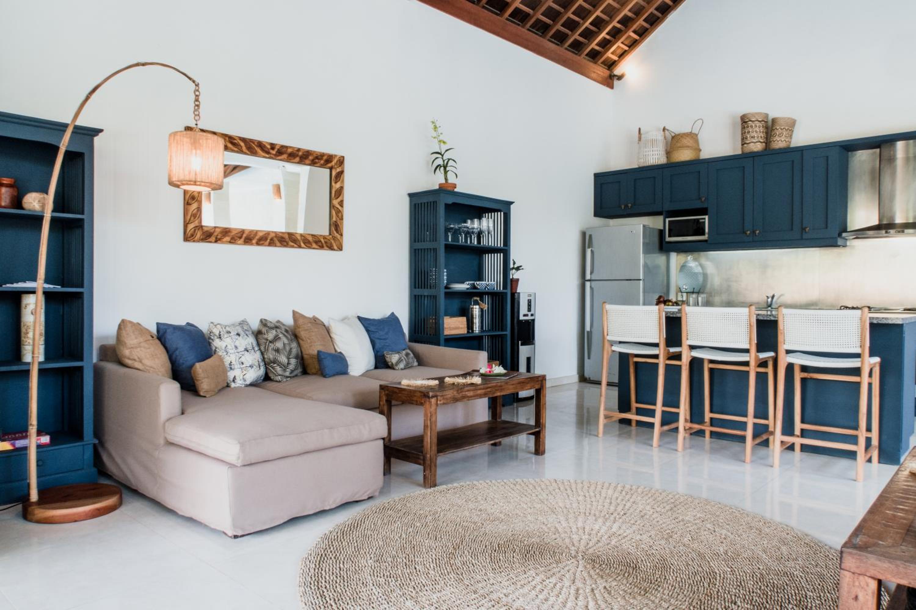 Deluxe Three-Bedroom Villa with Private Pool - Photo 4