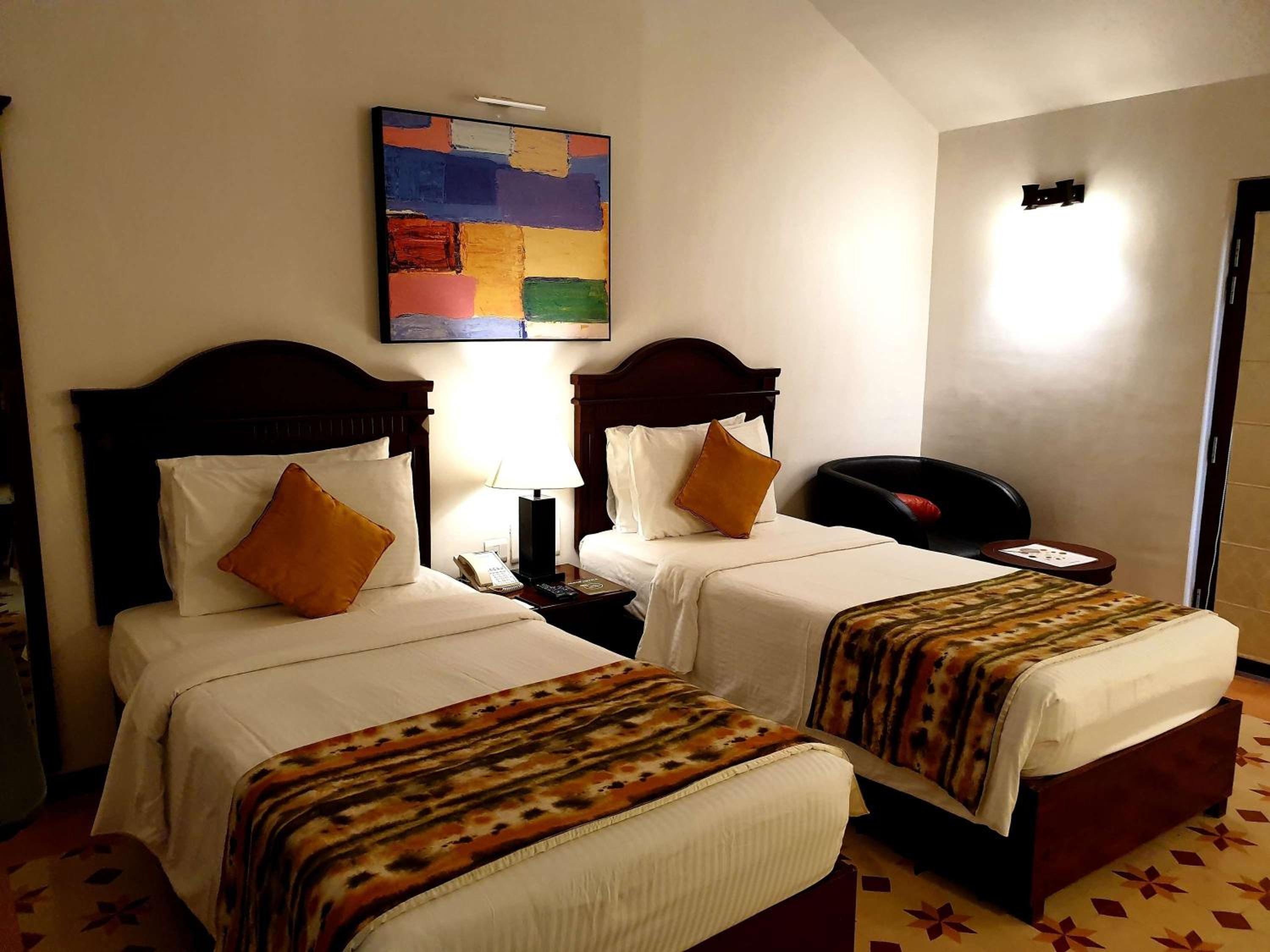 Executive Villa with Twin Beds and Pool View - - 4 pints of beer bucket per stay, 10% Discount on Food & Beverages, Laundry and SPA