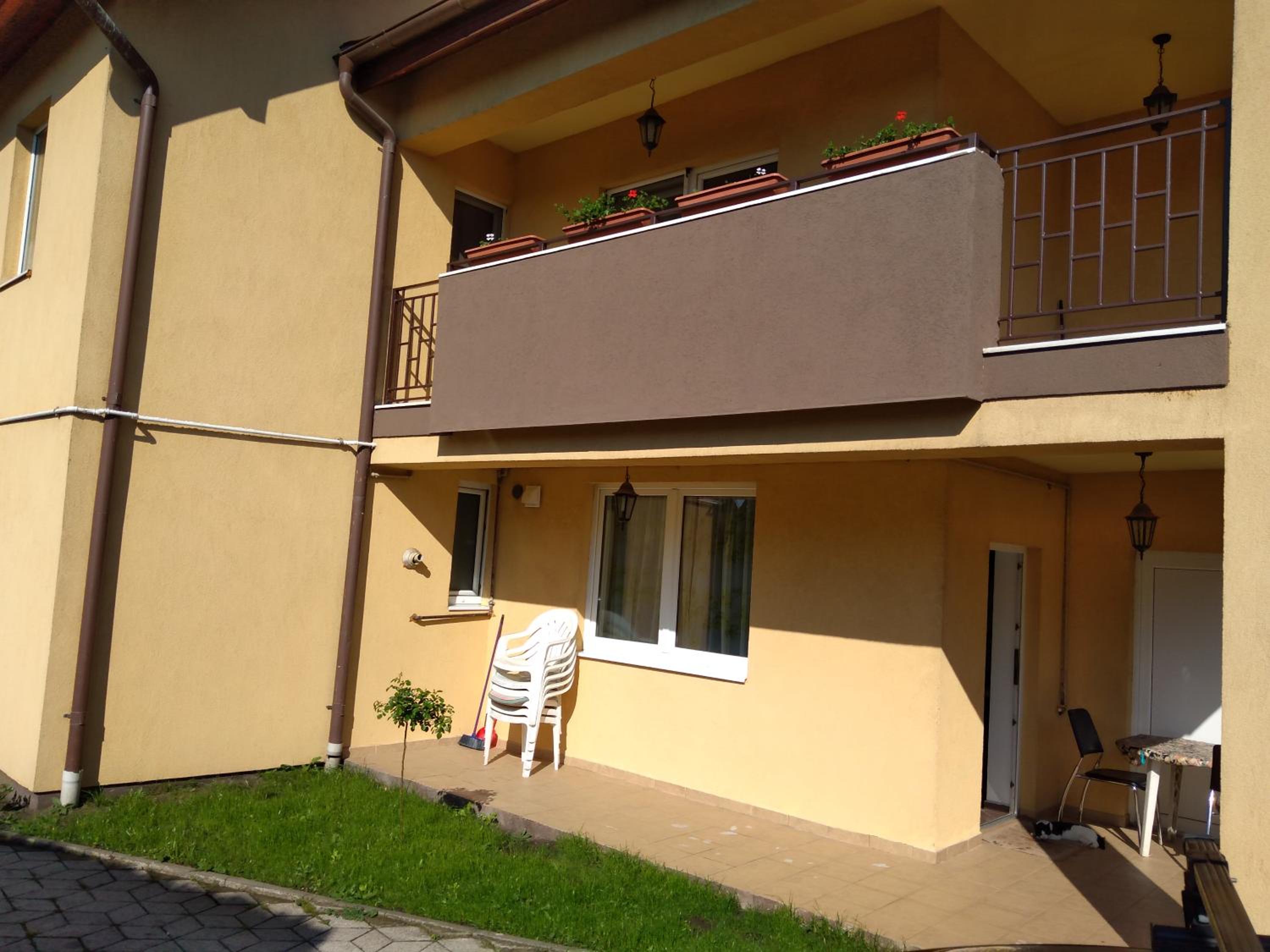 Triple Room with Balcony - Photo 18