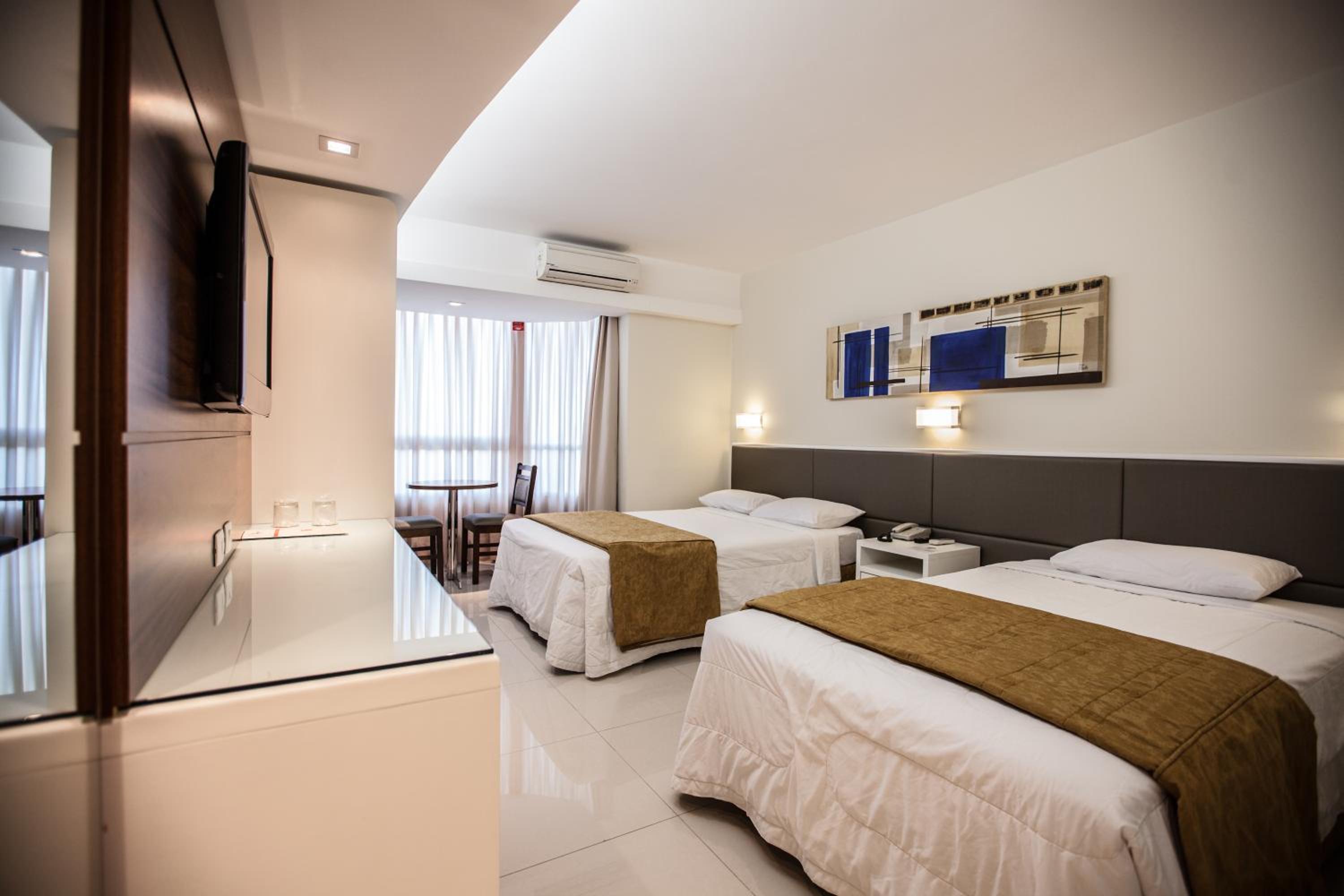 Deluxe Double or Twin Room thumbnail 6