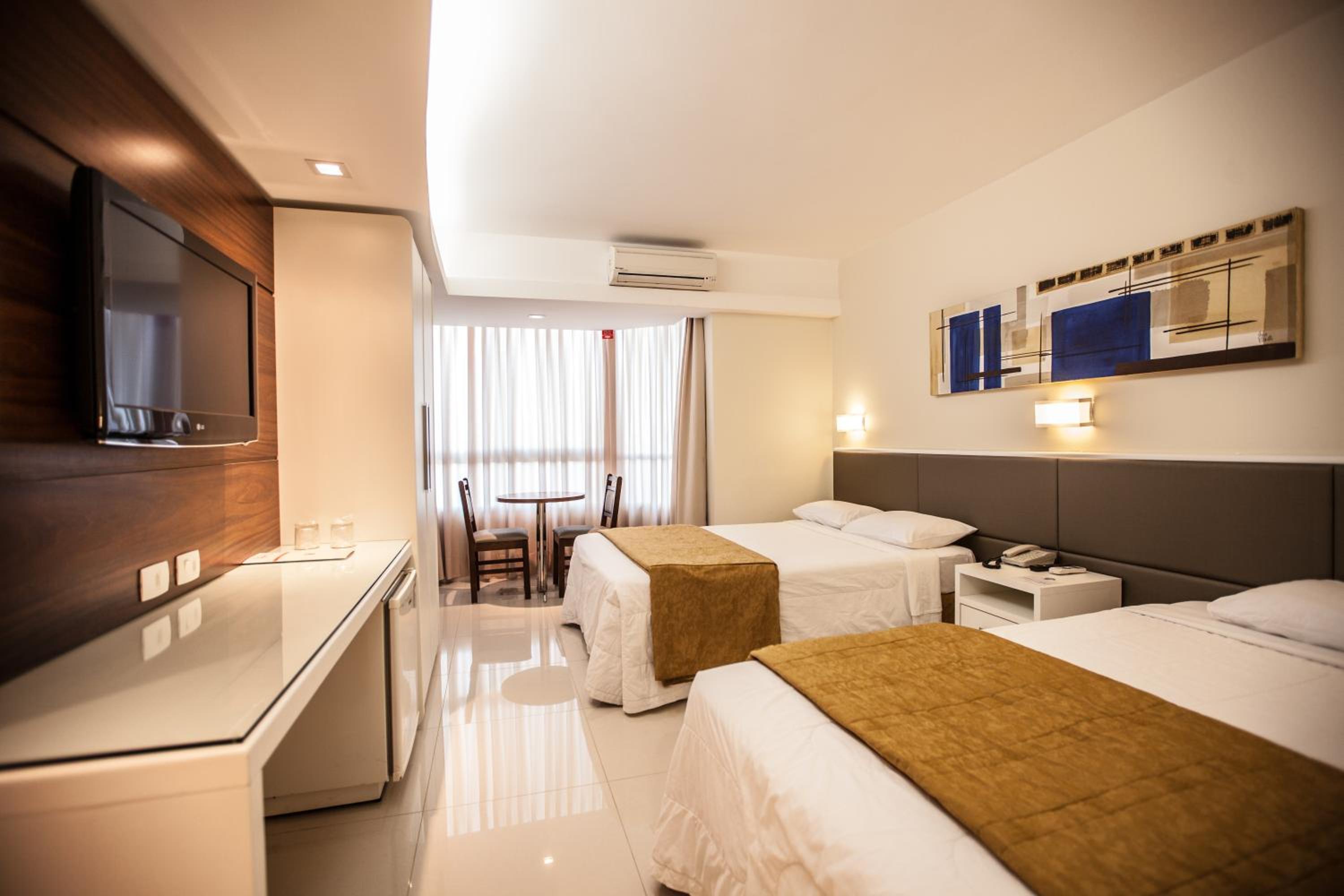 Deluxe Double or Twin Room thumbnail 5