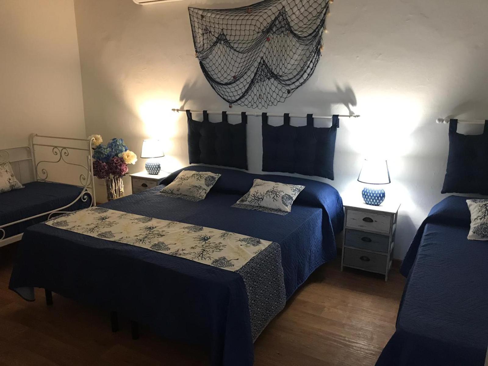 Quadruple Room - Photo 17