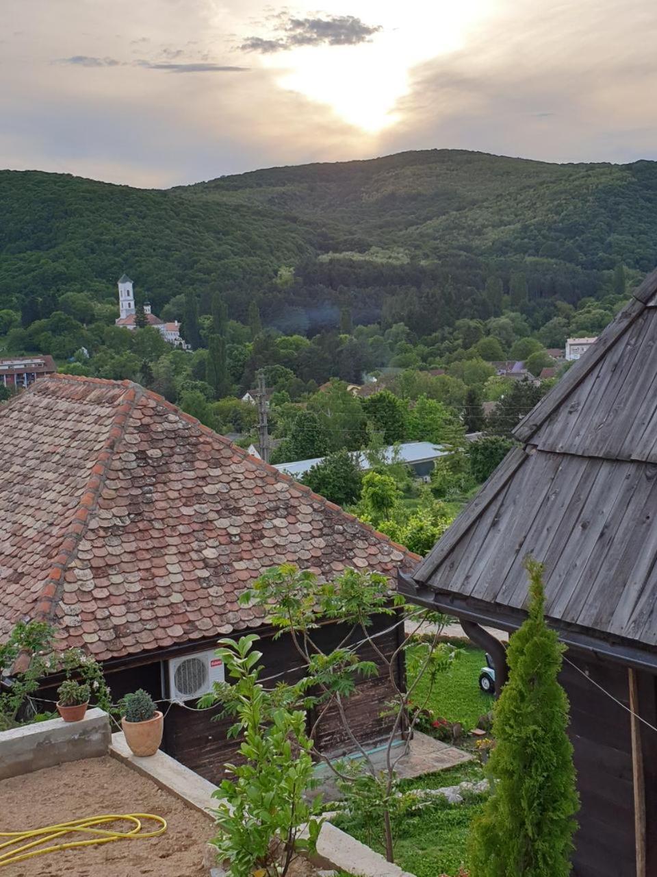 Studio with Mountain View photo 2