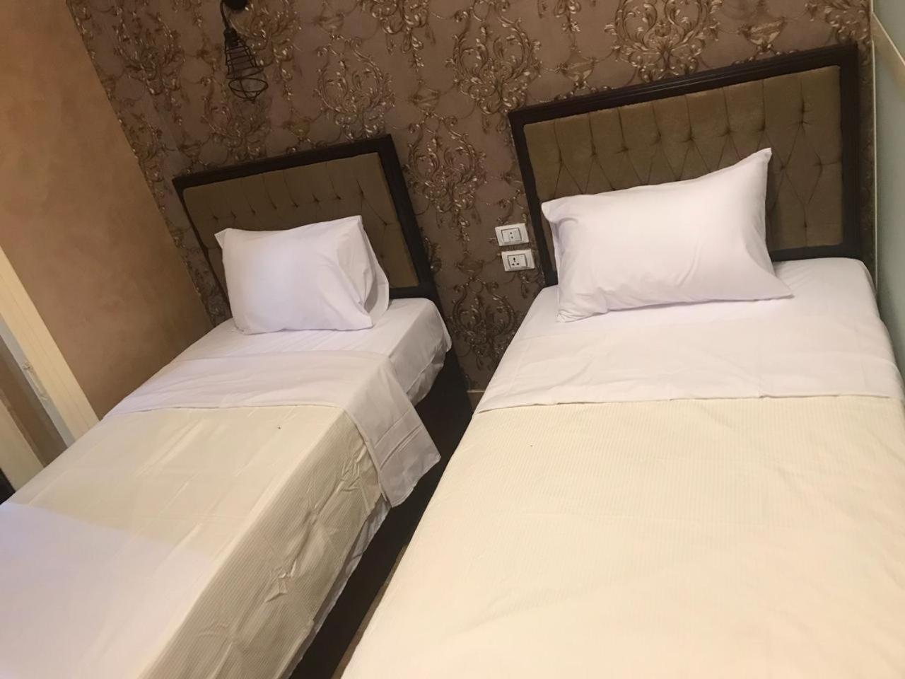 Deluxe Twin Room photo 2