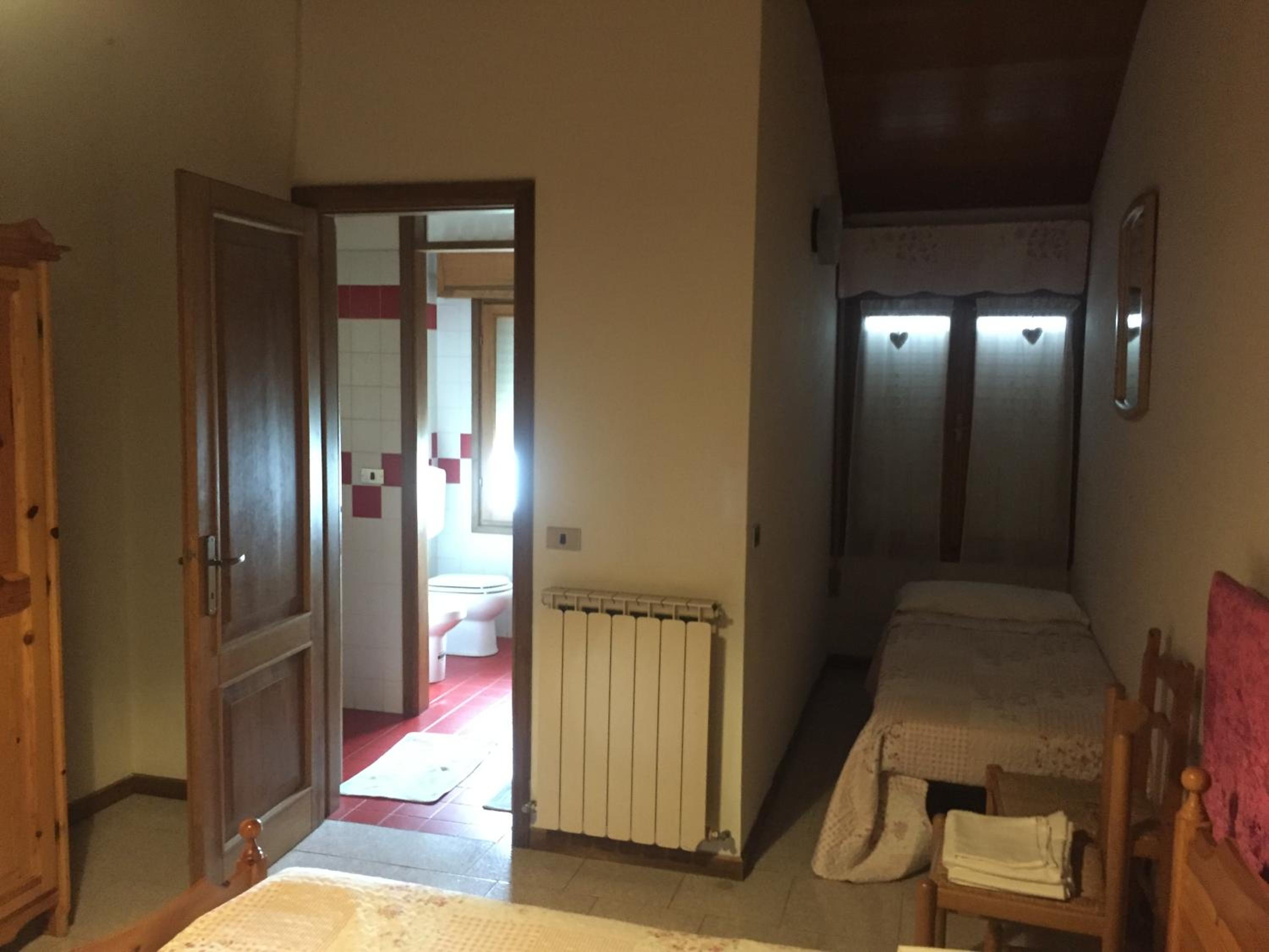 One-Bedroom Apartment - Photo 1
