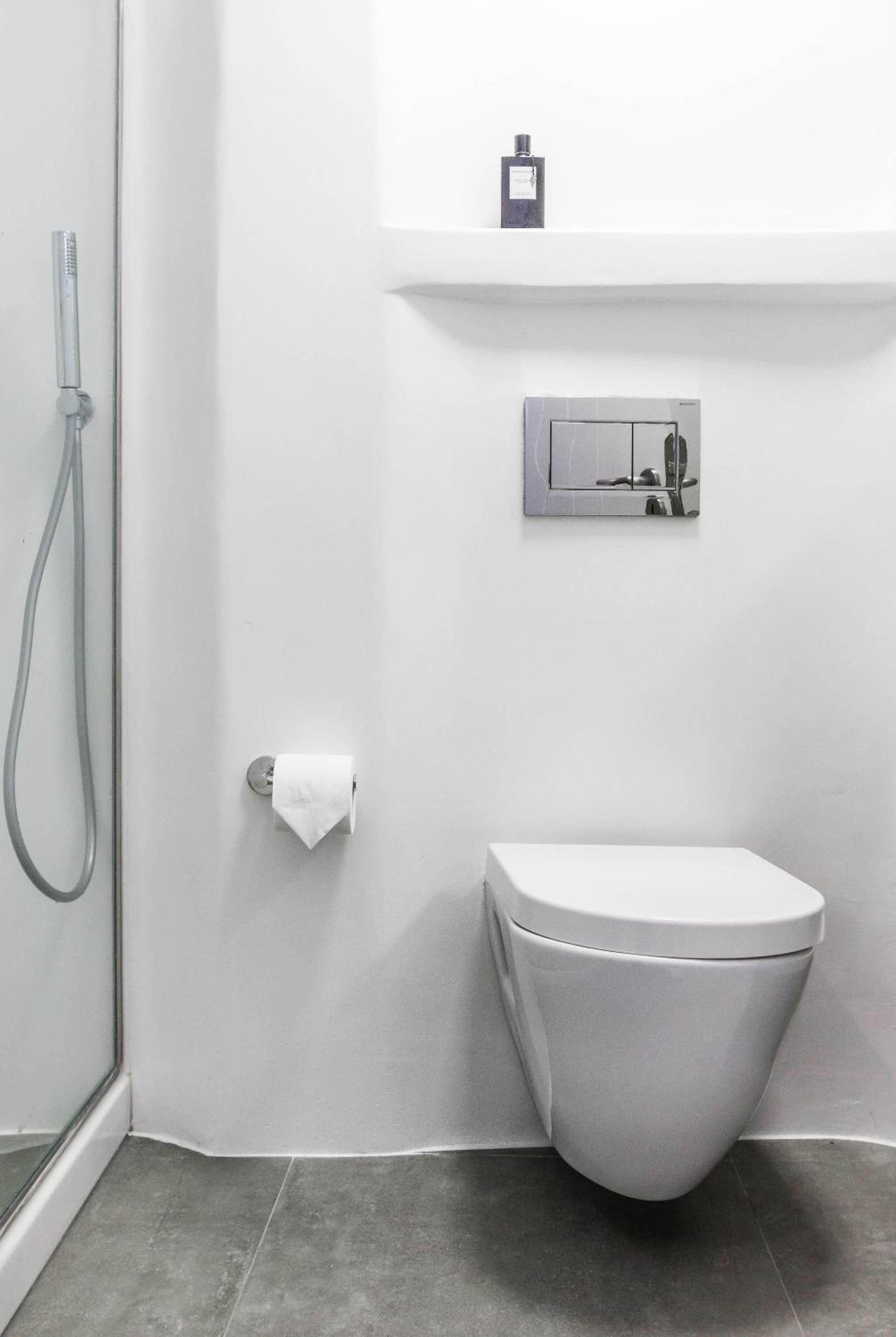 One-Bedroom Town house - Photo 16