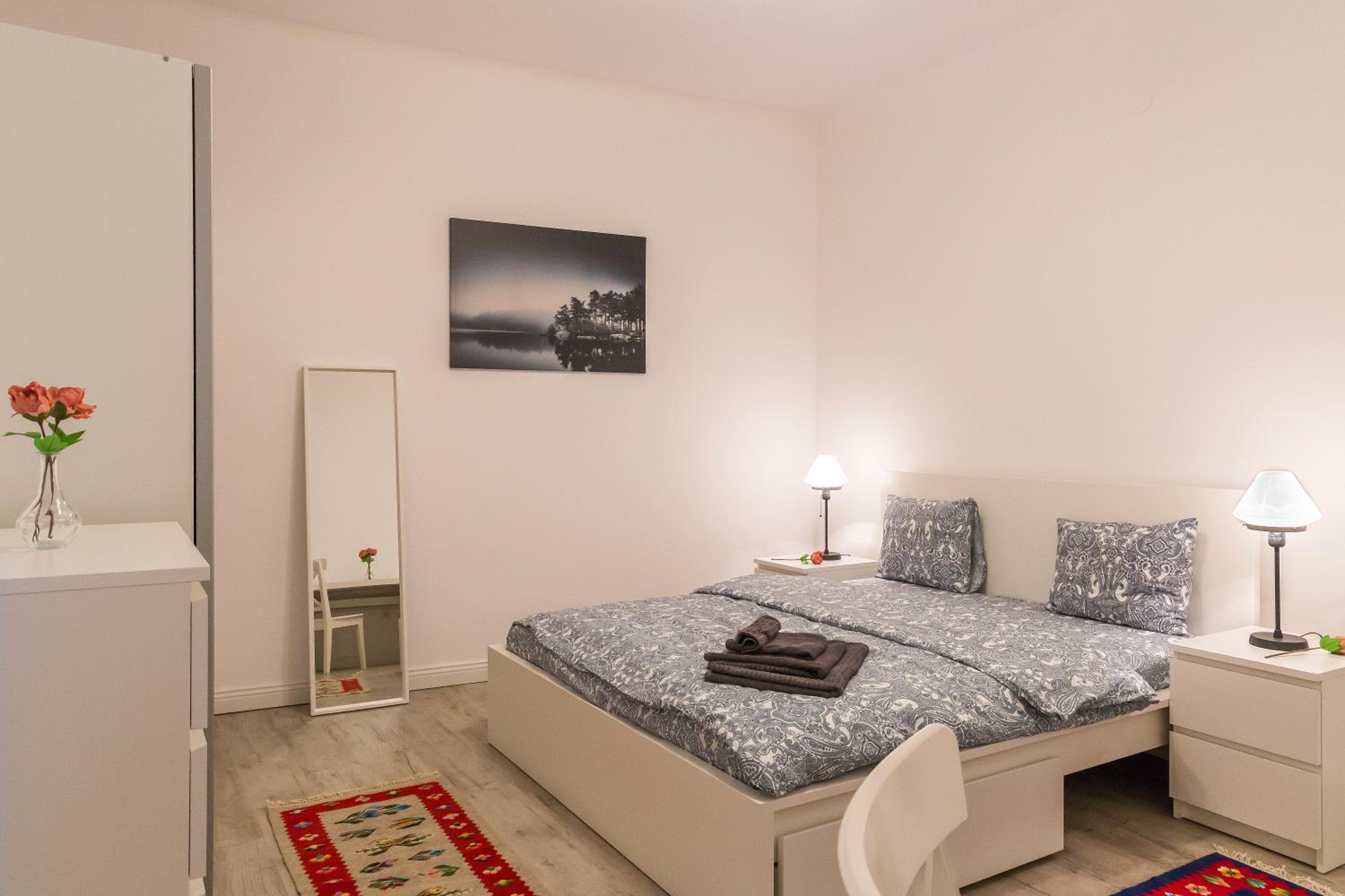 Two-Bedroom Apartment - Photo 30