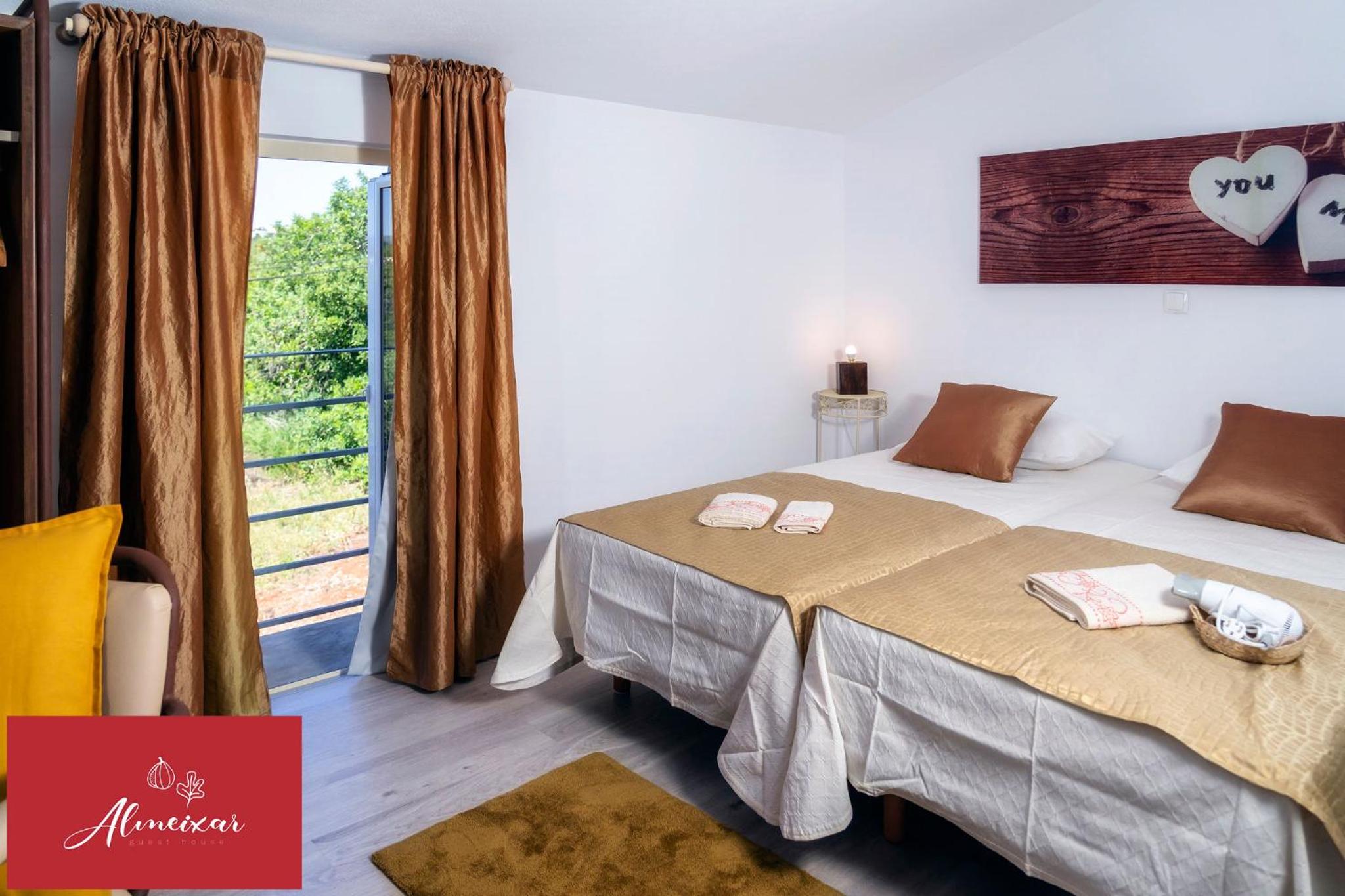 Double Room - Photo 15