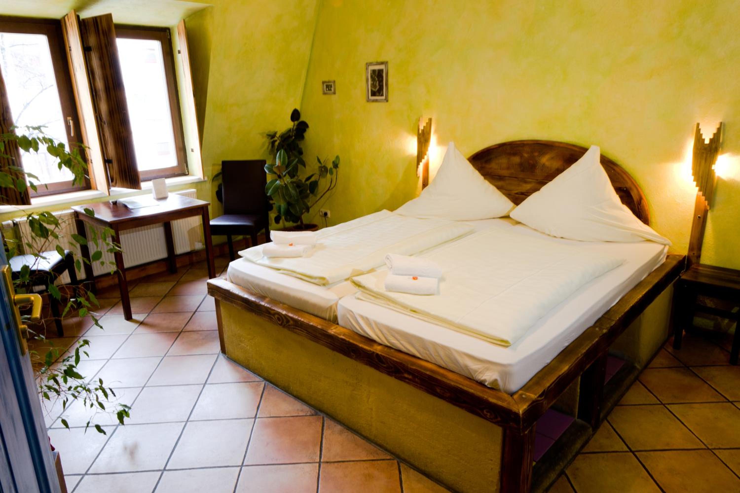 Double Room with Shared Bathroom photo 1