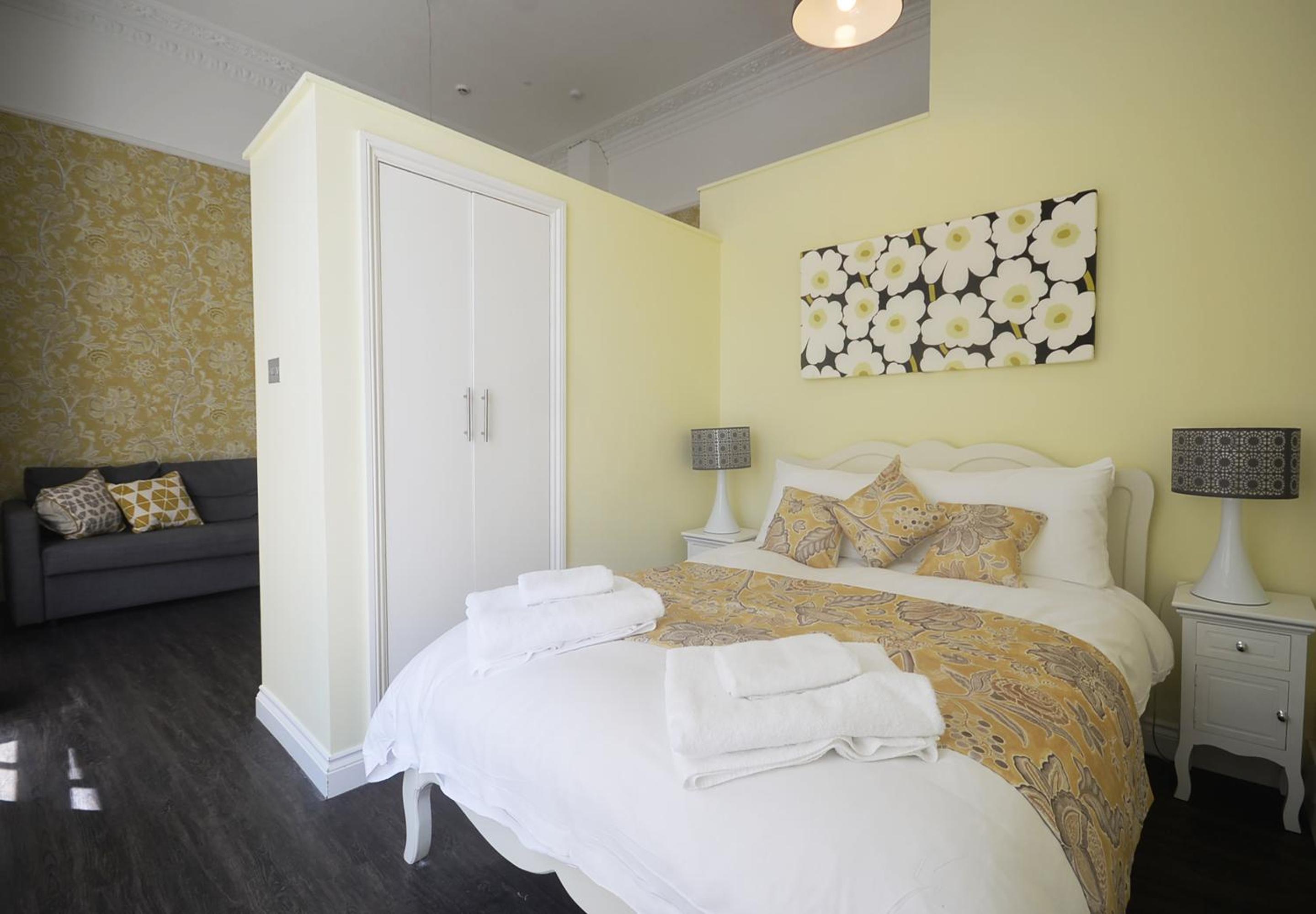 Studio Apartment Ground Floor photo 1