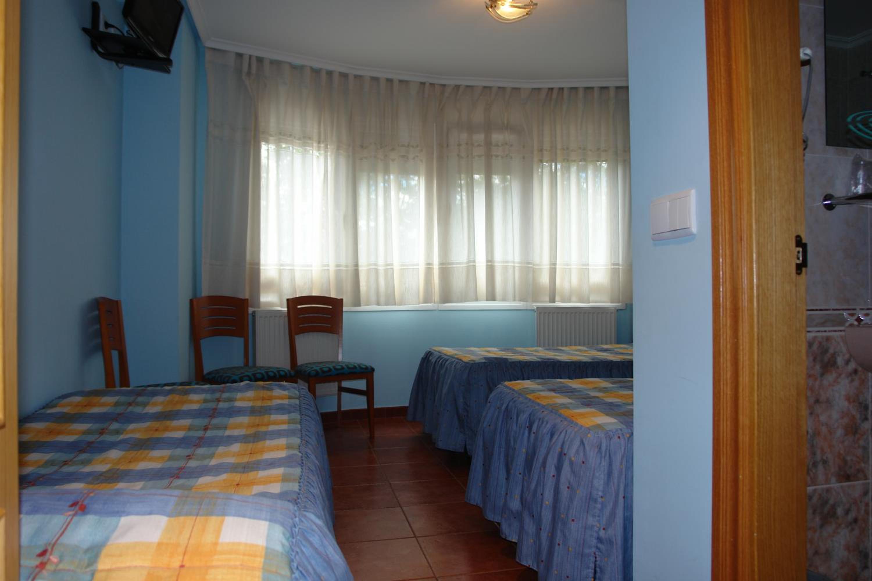 Triple Room - Photo 8