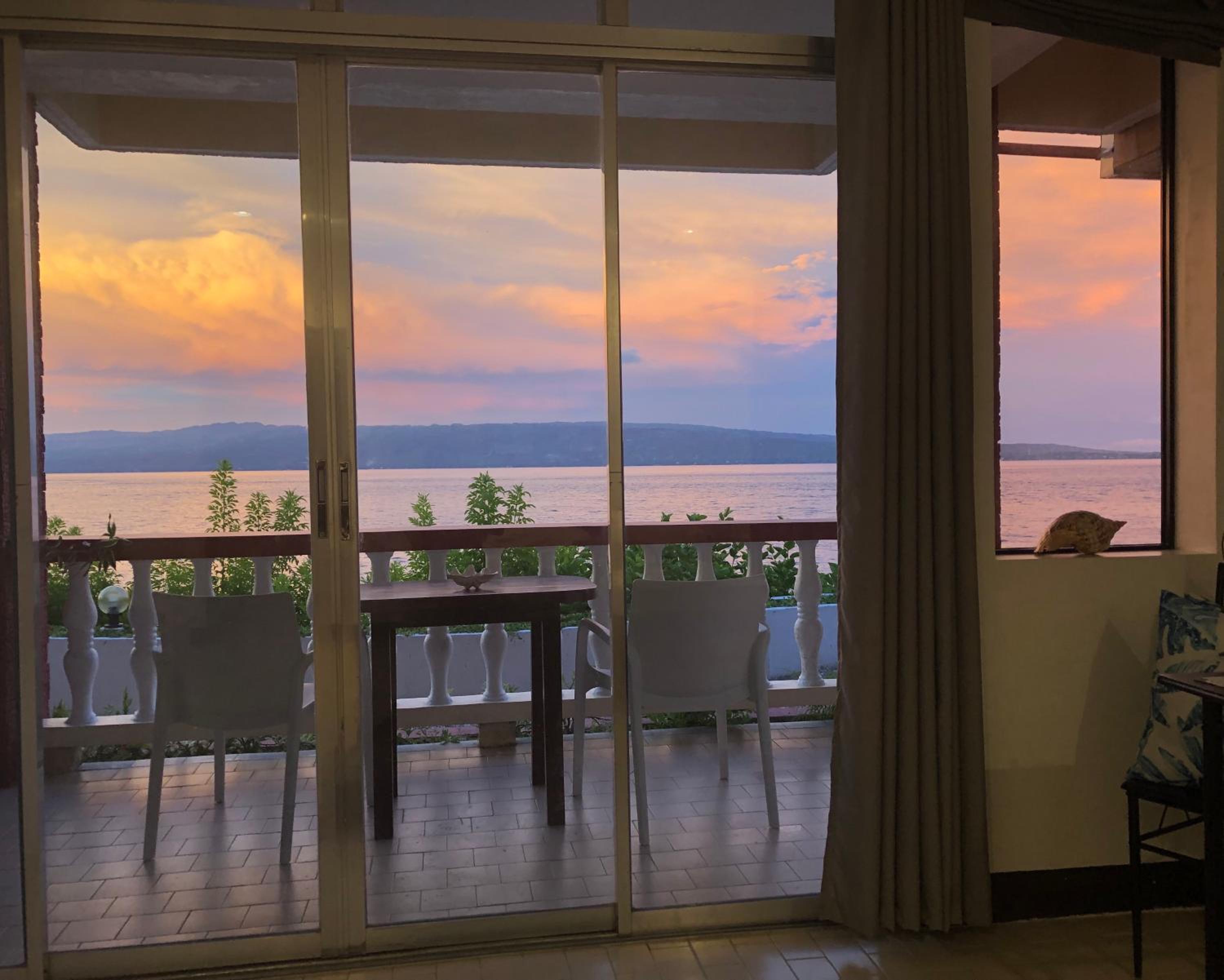 Family Room with Sea View - Photo 6