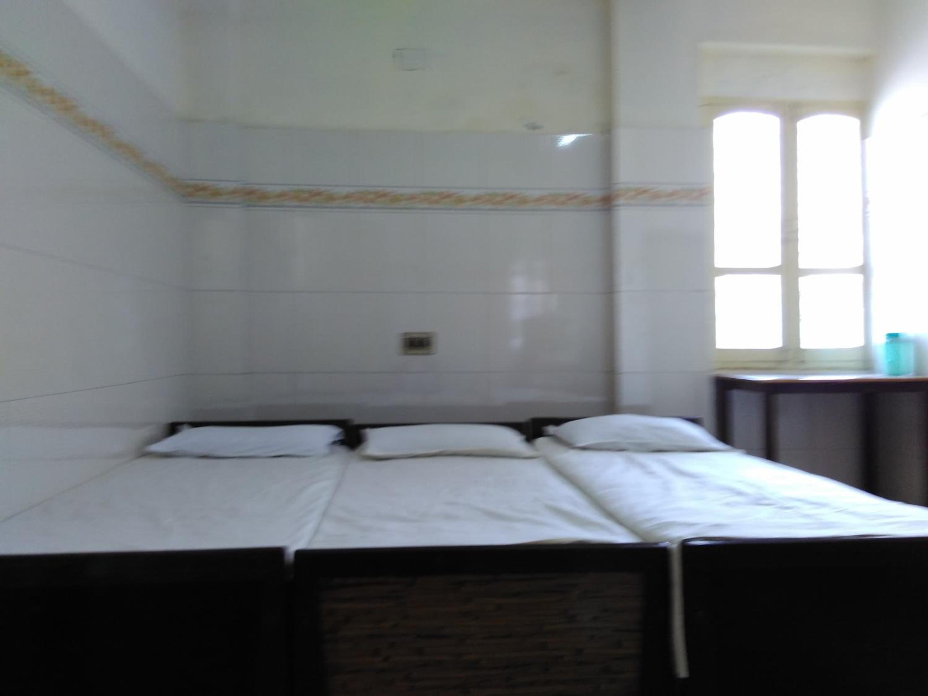 Standard Triple Room - Photo 3