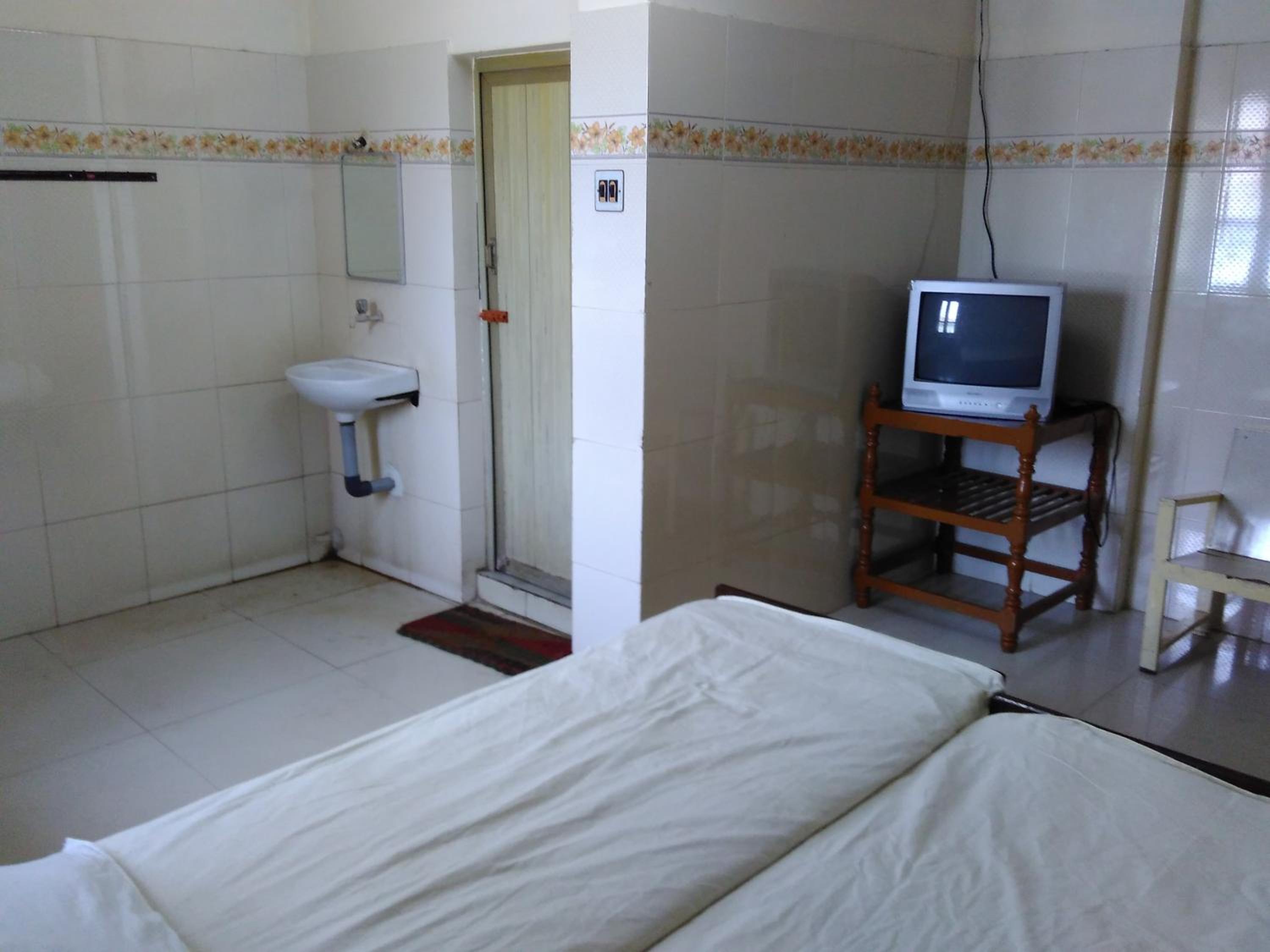Standard Triple Room - Photo 1