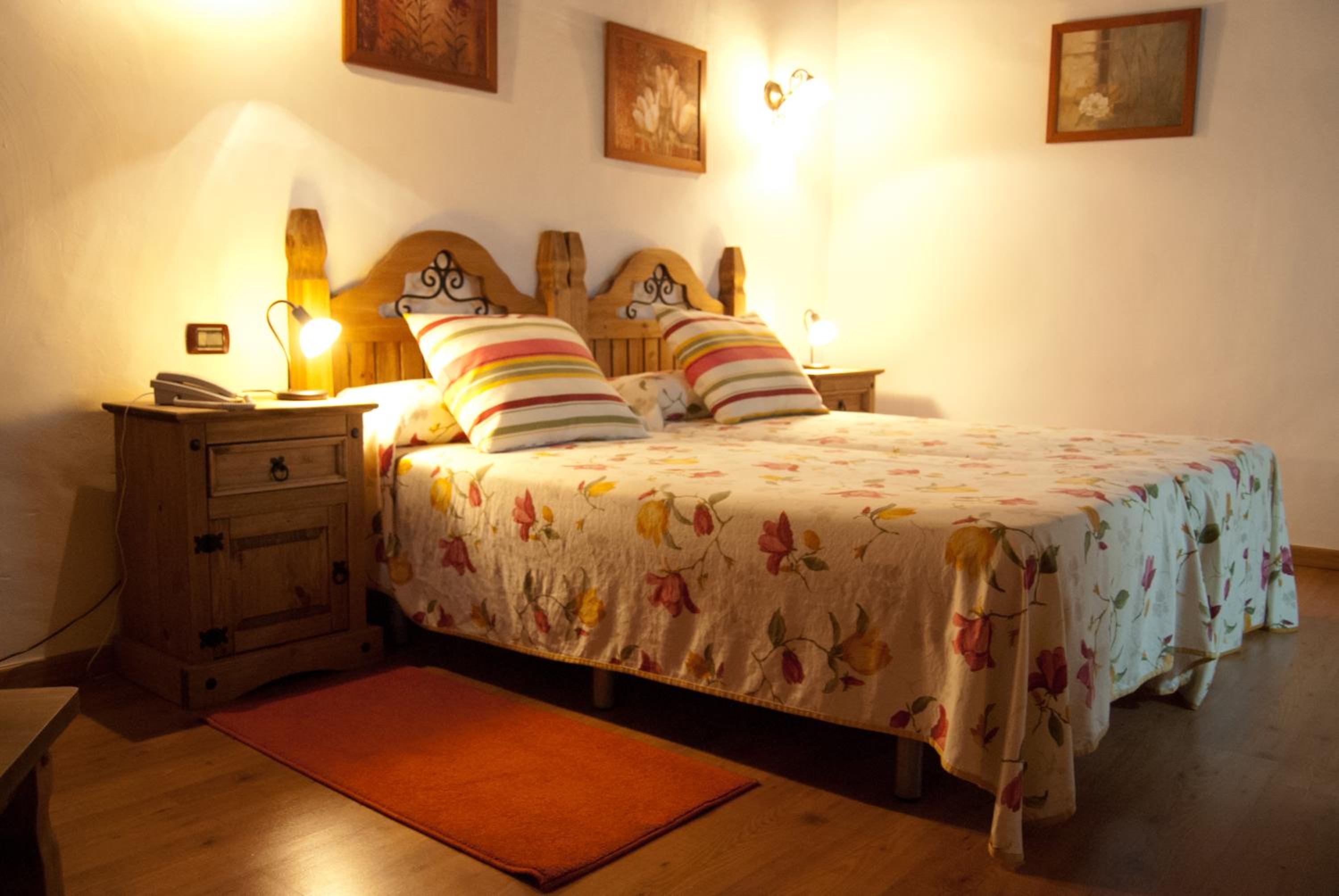 Habitación Doble o Twin Estándar (2 Adultos)