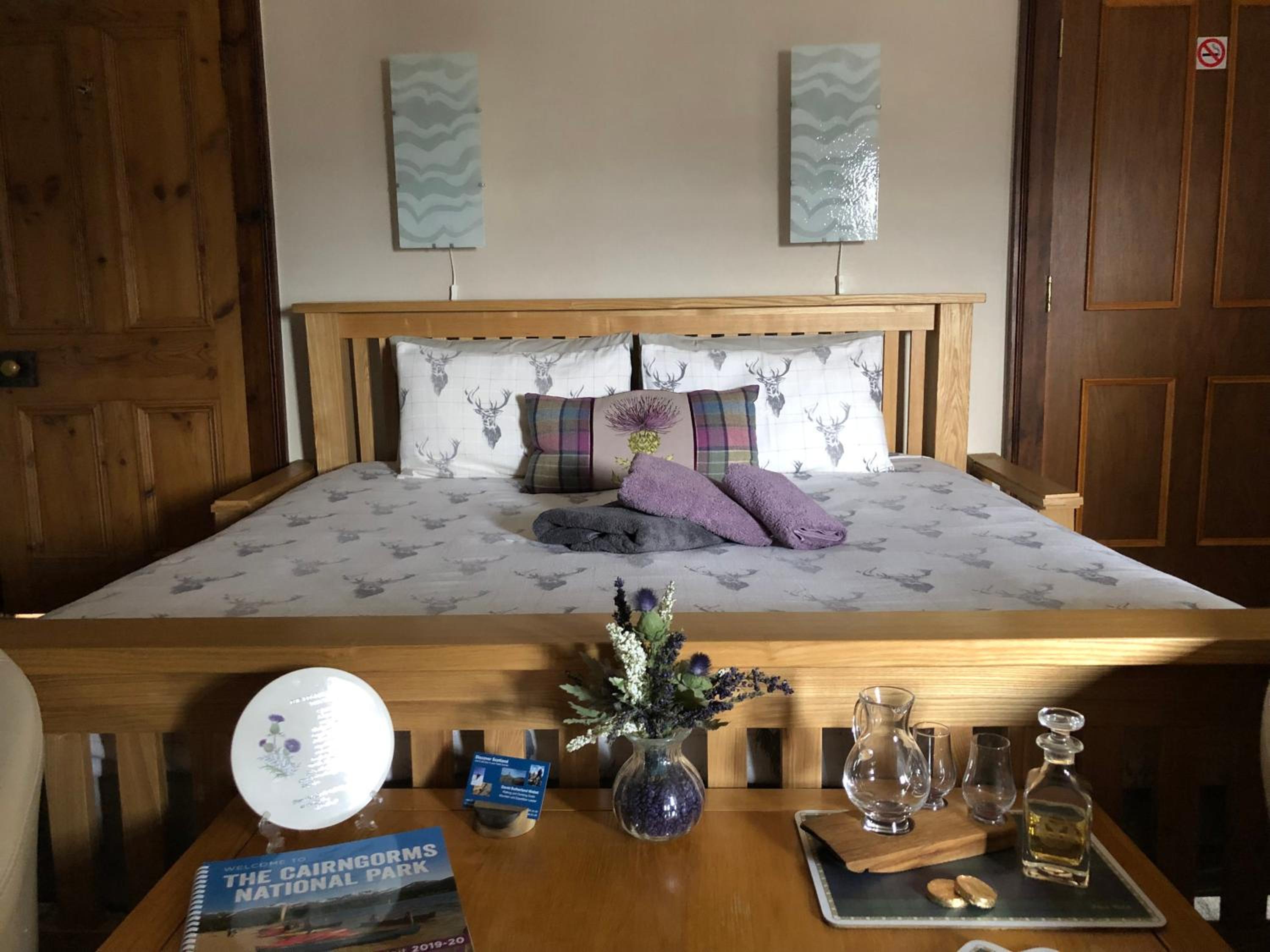 King Room with Private Bathroom photo 1