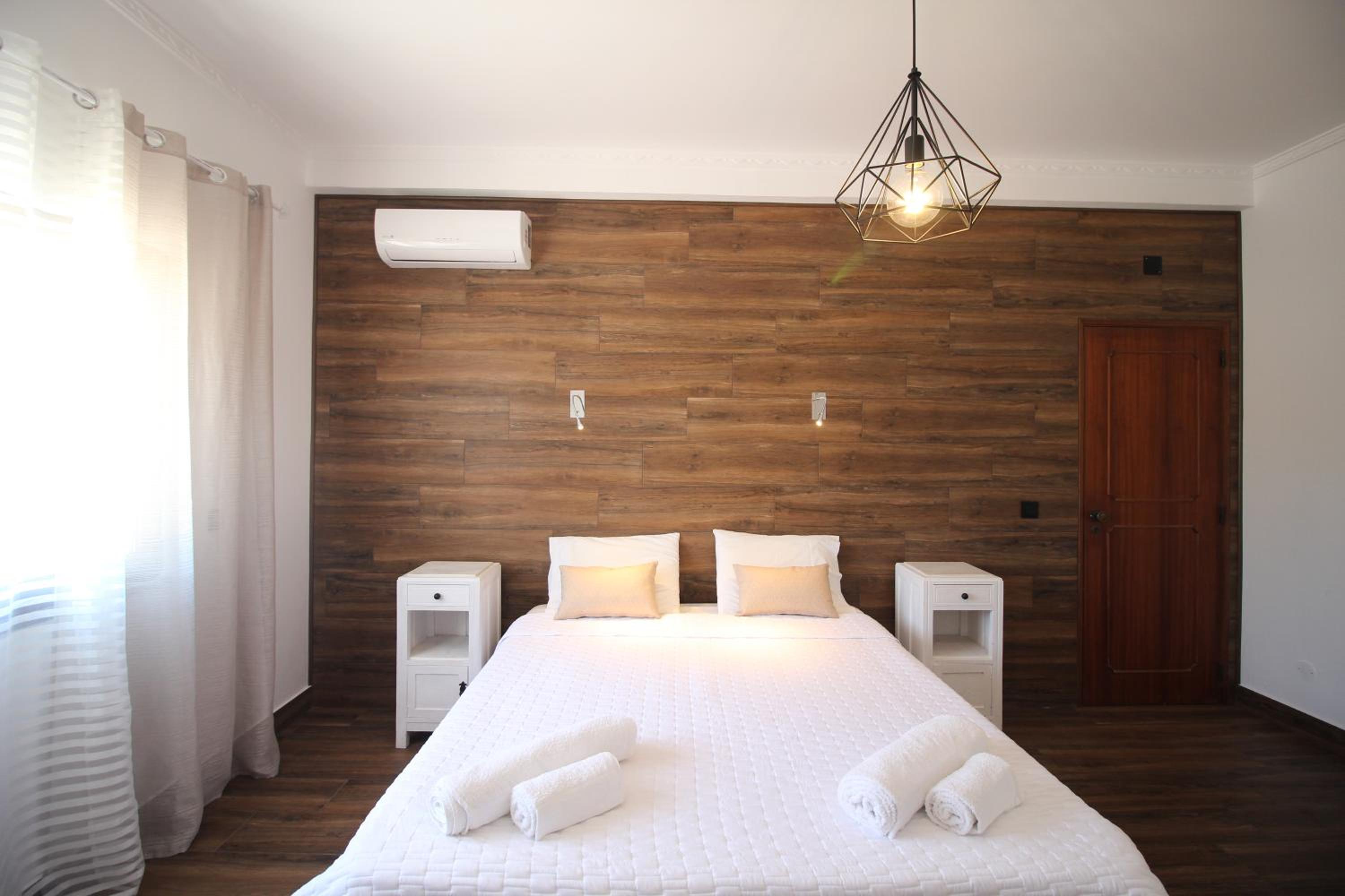 Quarto Duplo com Casa de Banho Privativa